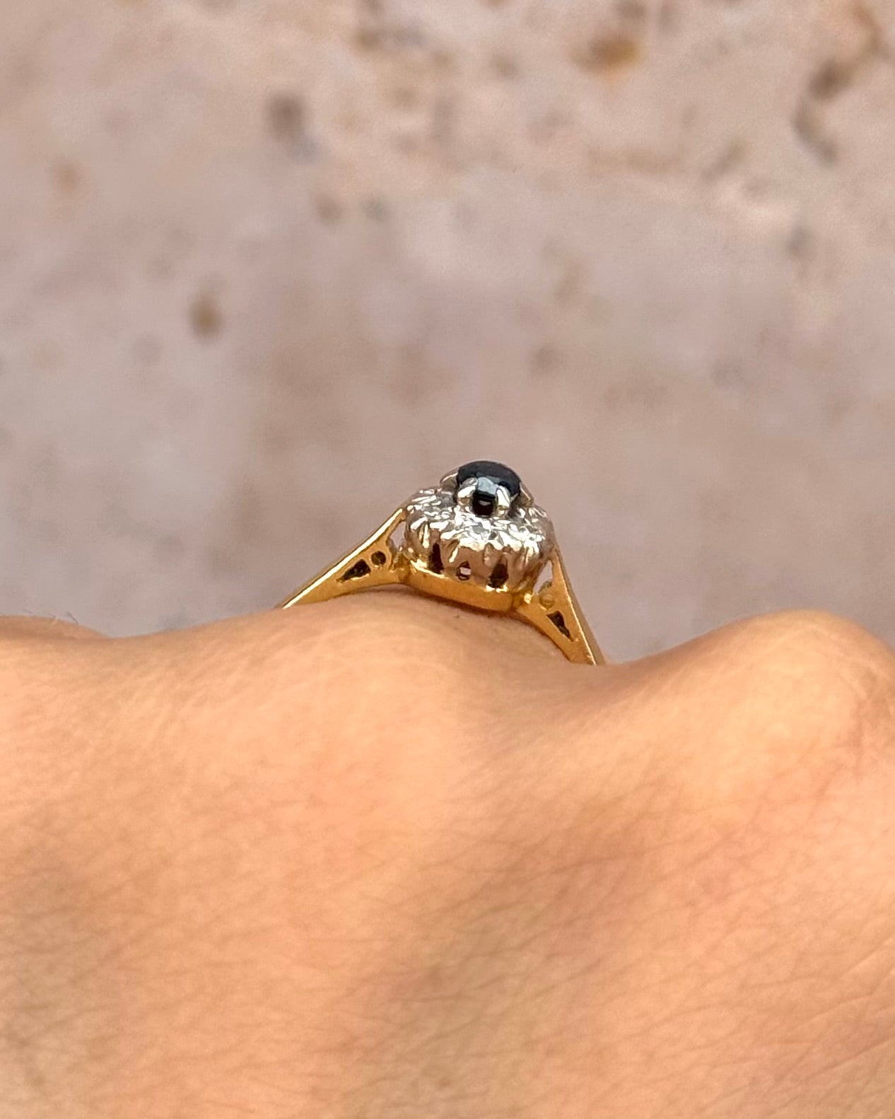 Anillo Marguerite Zafiro y Diamantes "Caly"
