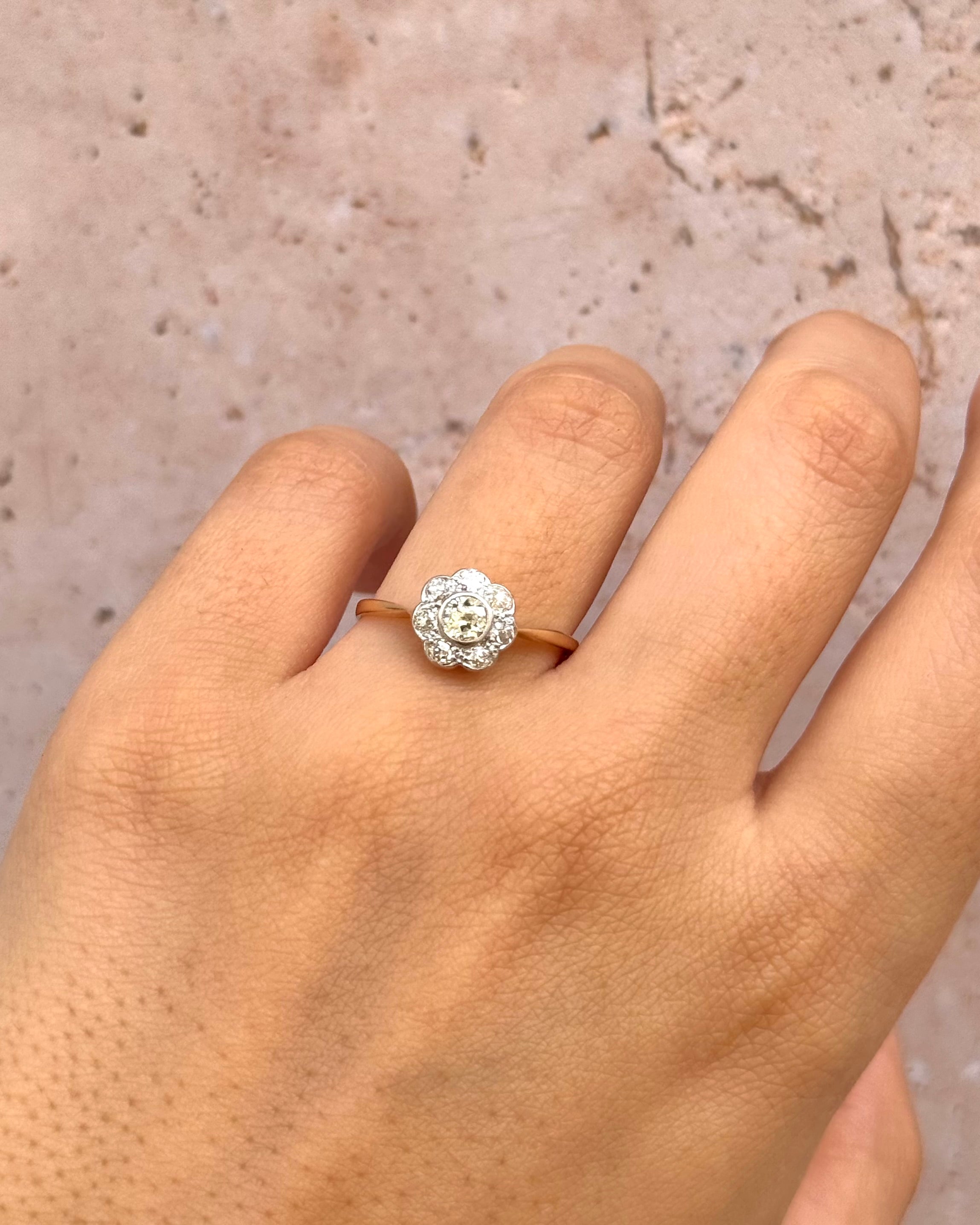 Anillo Marguerite Diamantes 0,48 quilates "Priscilla"