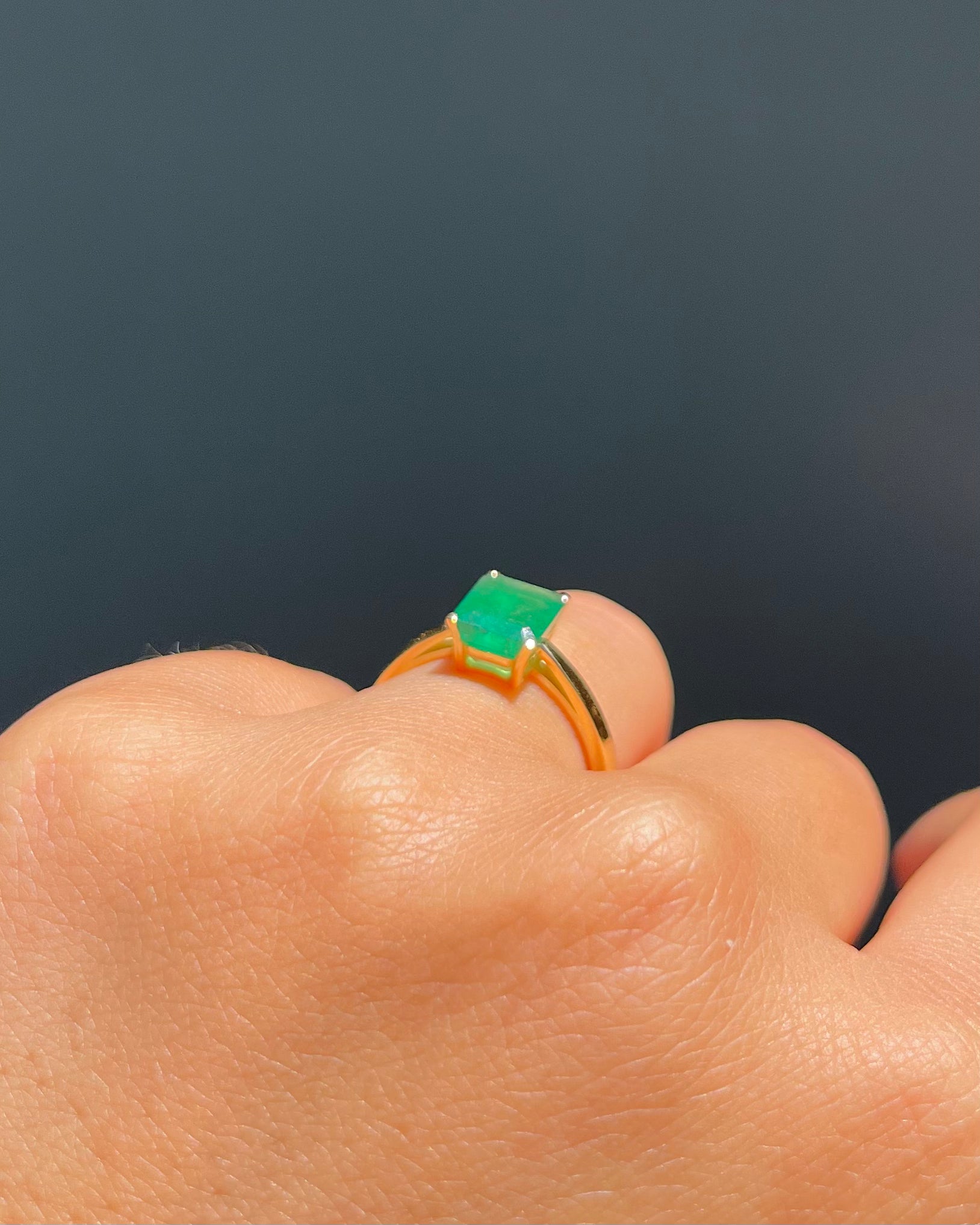 Bague Solitaire Emeraude 1.35 carat "Daphnéa"