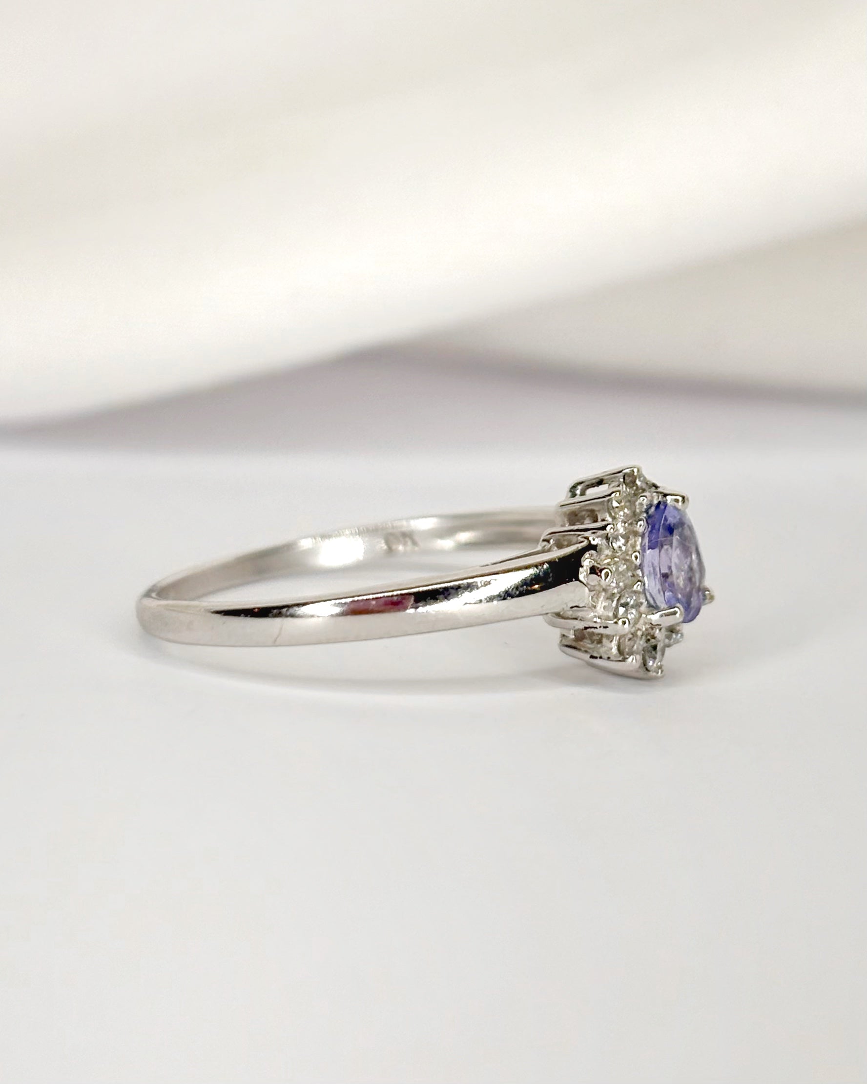 Bague Marguerite Tanzanite 0.35 carat & Diamants "Fiona"