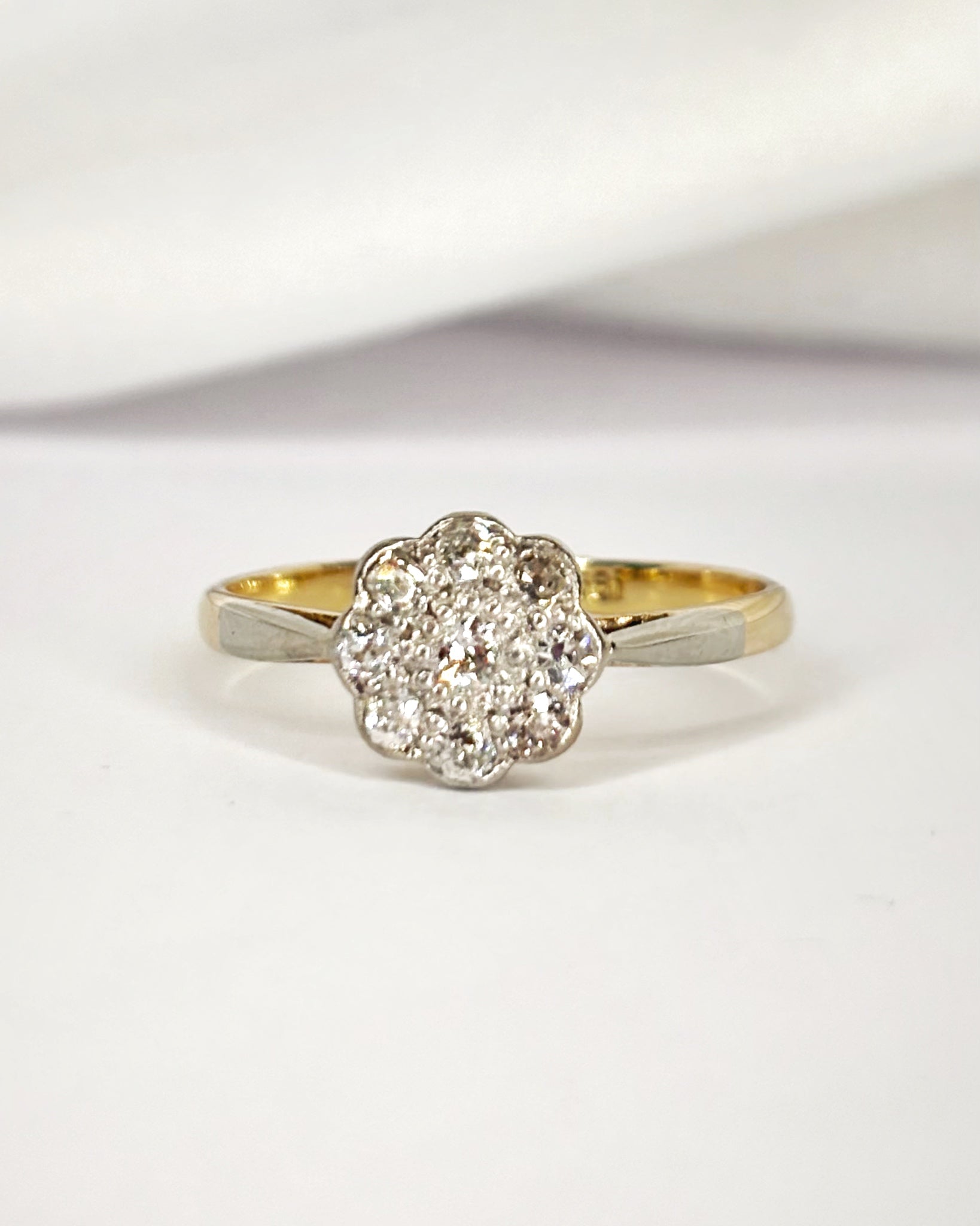 Bague Marguerite Art-Déco Diamants 0.28 carat "Selena"
