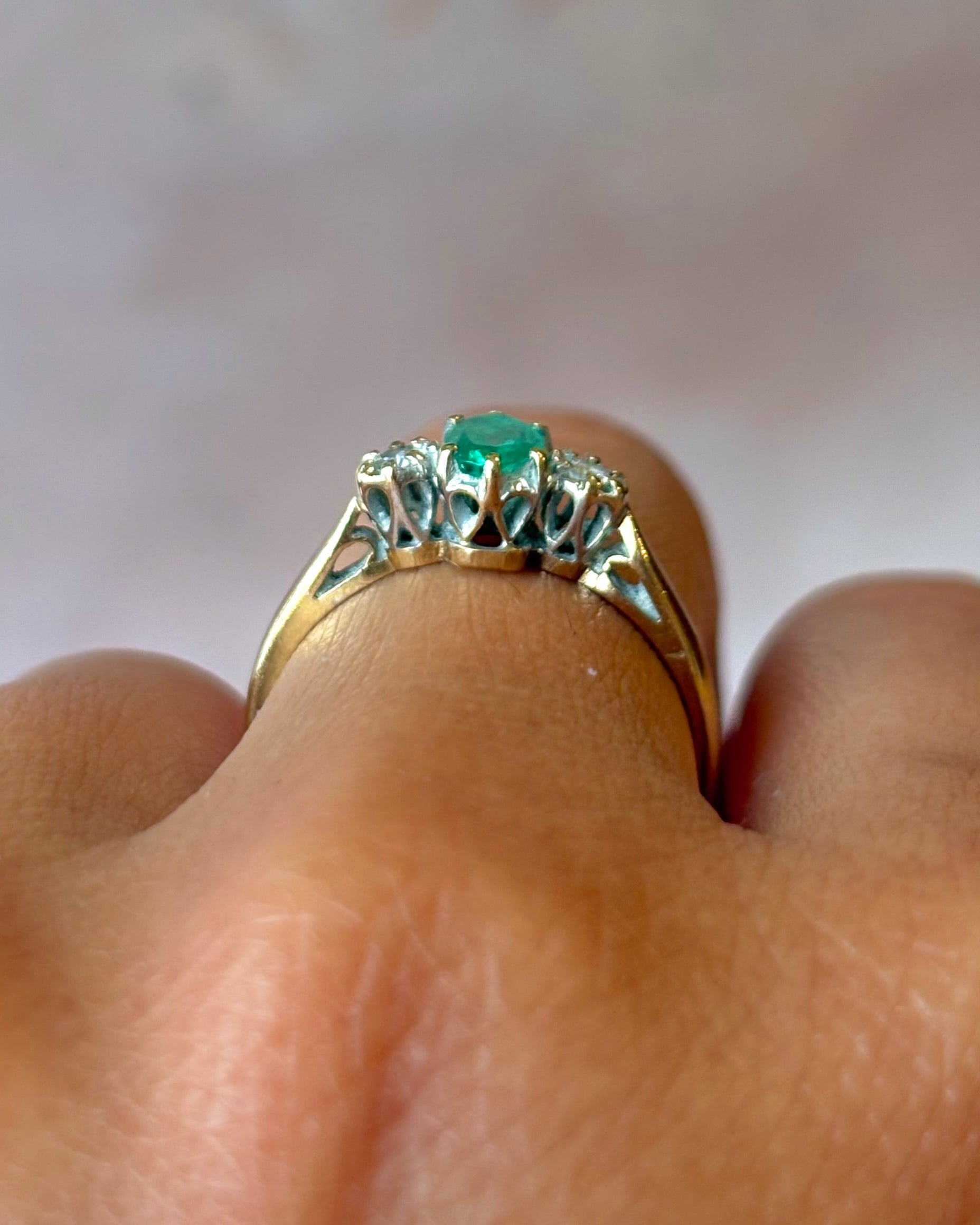 Bague Trilogie Émeraude 0.30 carat & Diamants "Suzanne"