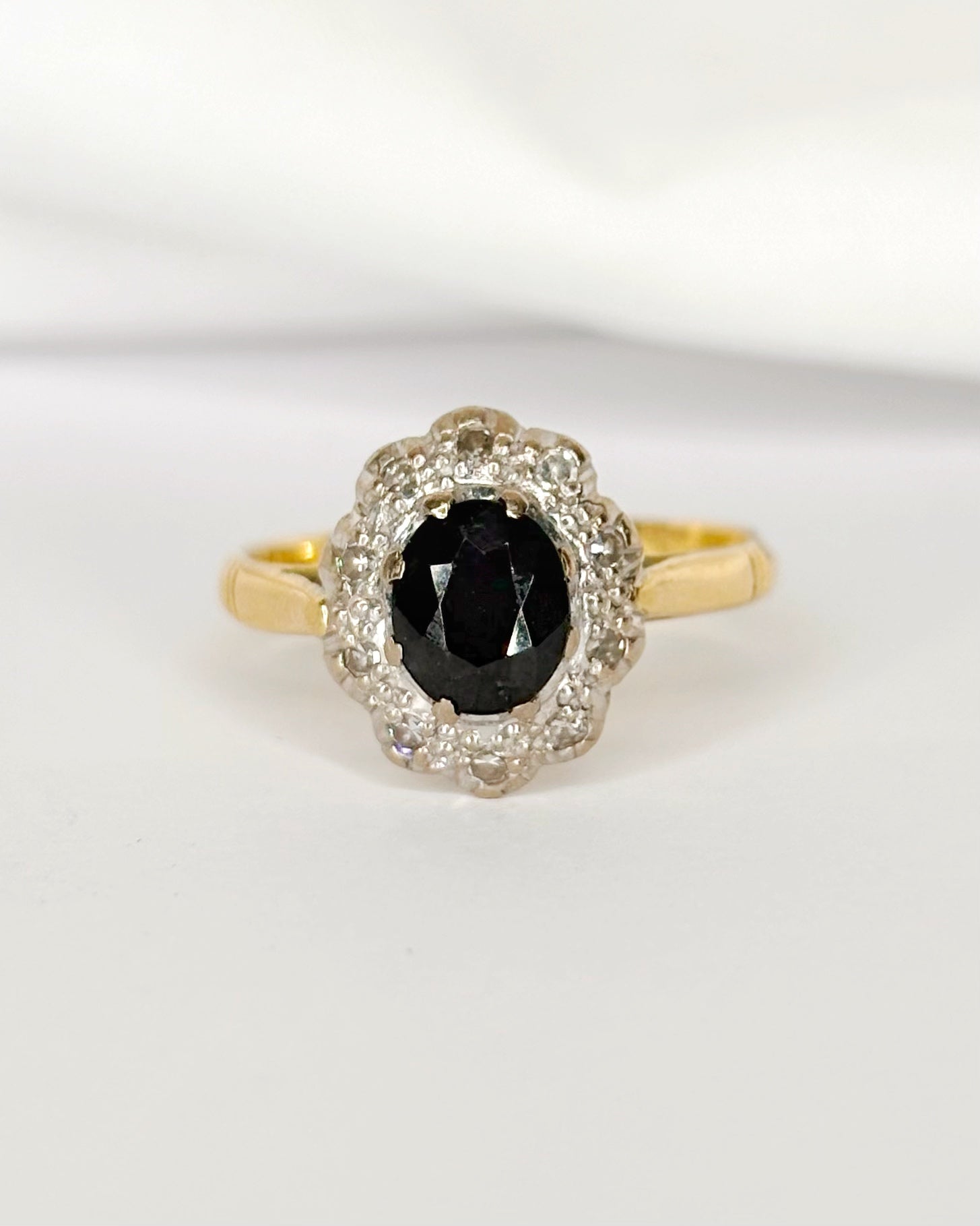 Bague Marguerite Saphir 1 carat & Diamants "Noha"