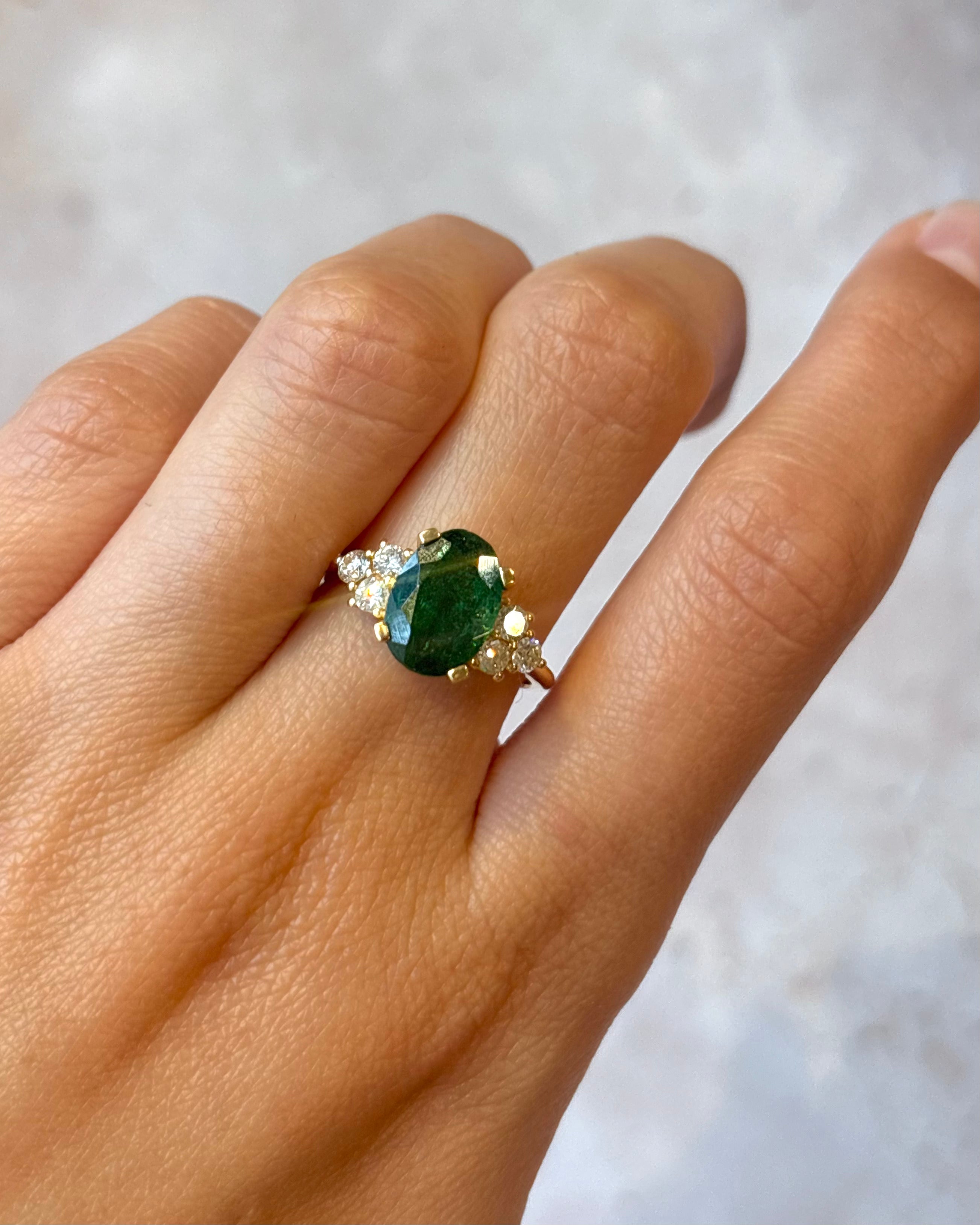 Bague Trilogie Grenat Tsavorite 2.60 carats & Diamants 0.36 carat "Tara" - Elliade Paris