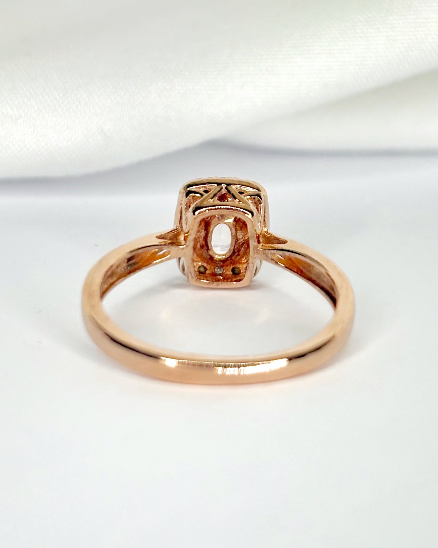 Bague Solitaire Style Art Déco Morganite 0.70 carat & Diamants "Adeline"