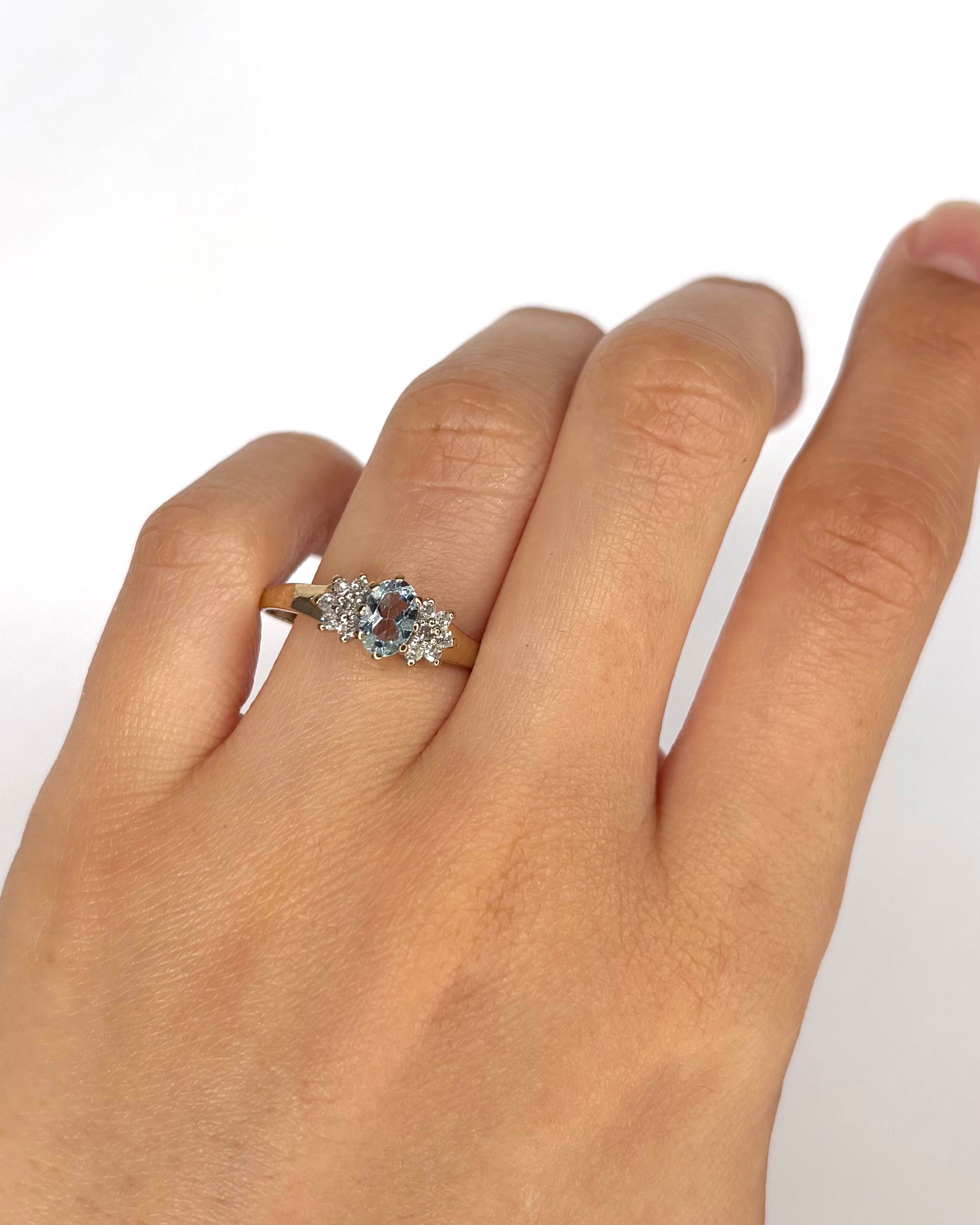 Bague Trilogie Aigue-Marine 0.45 carat & Diamants 0.24 carat "Marine"