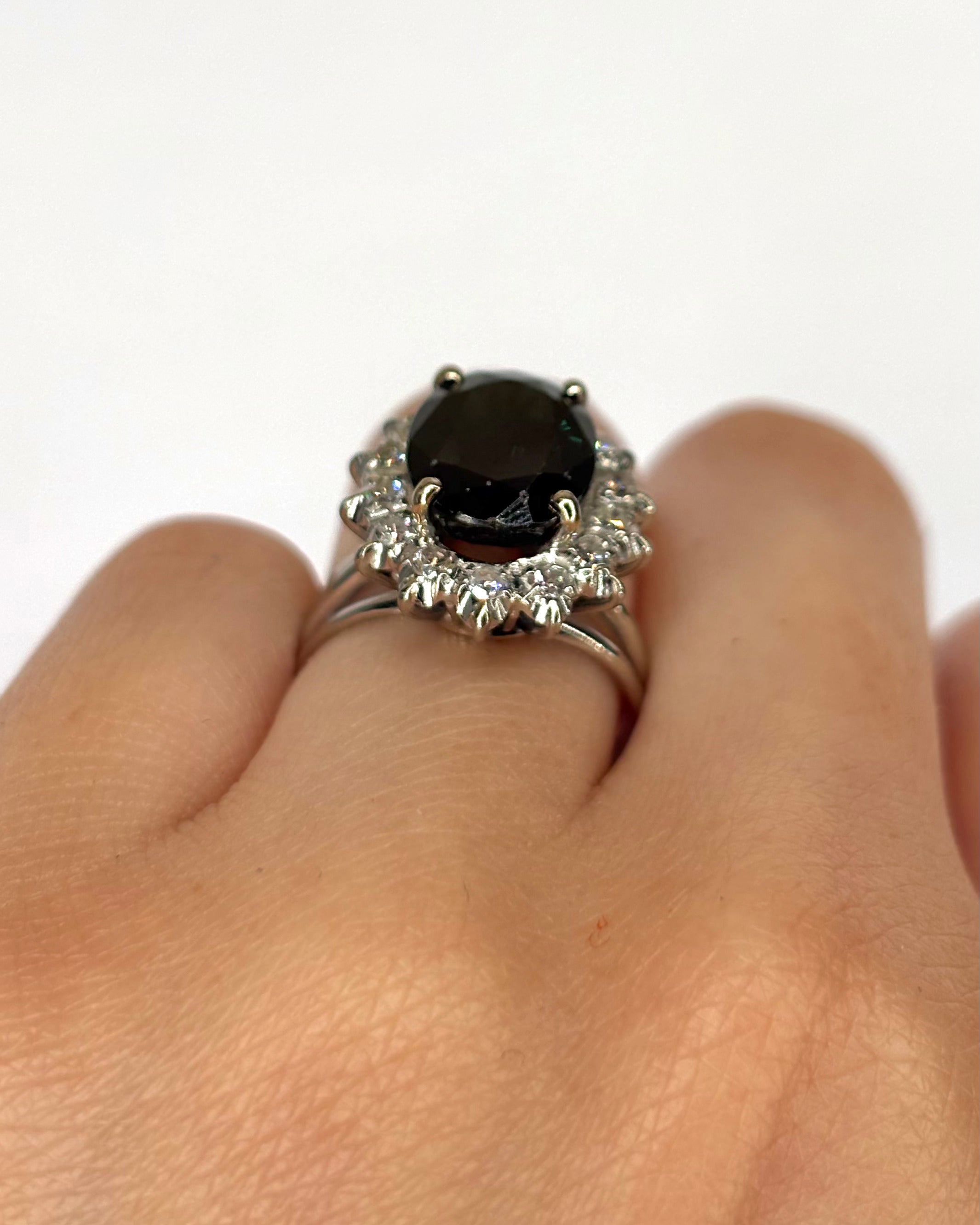 Bague Marguerite Saphir 4.90 carats & Diamants 0.56 carat "Melissa" - Elliade Paris