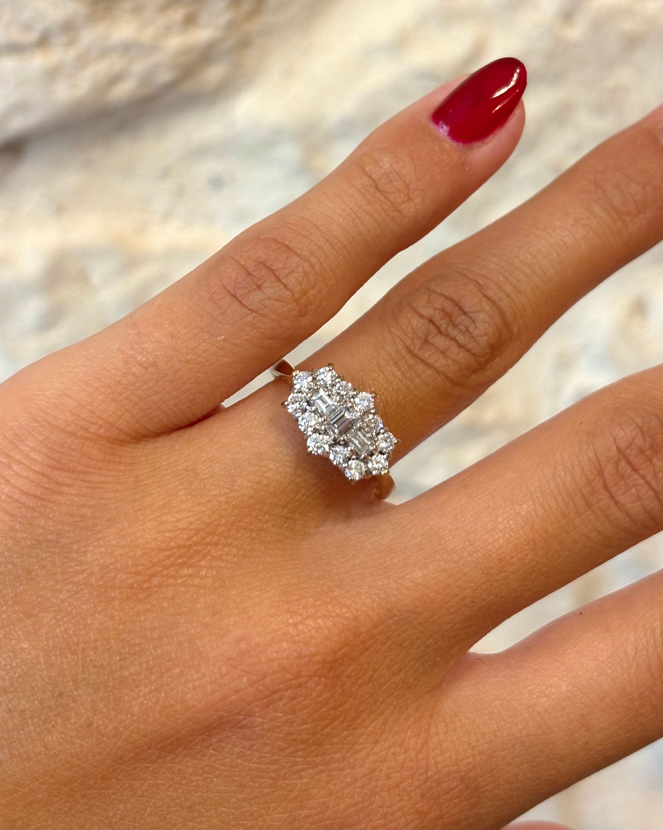 Bague Fleur Diamants 0.76 carat "Floriane"