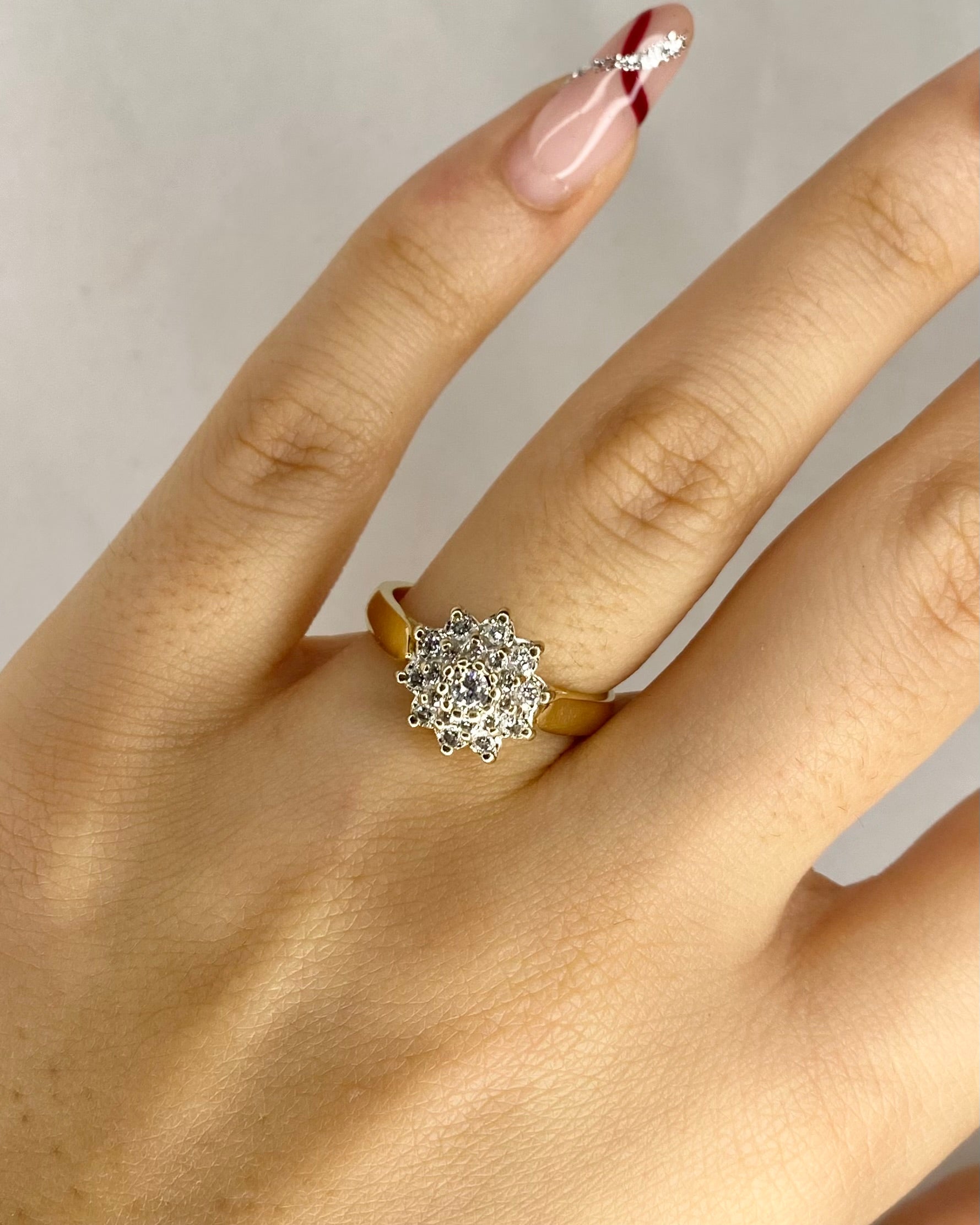 Bague Marguerite Diamants 0.39 carat "Solange"