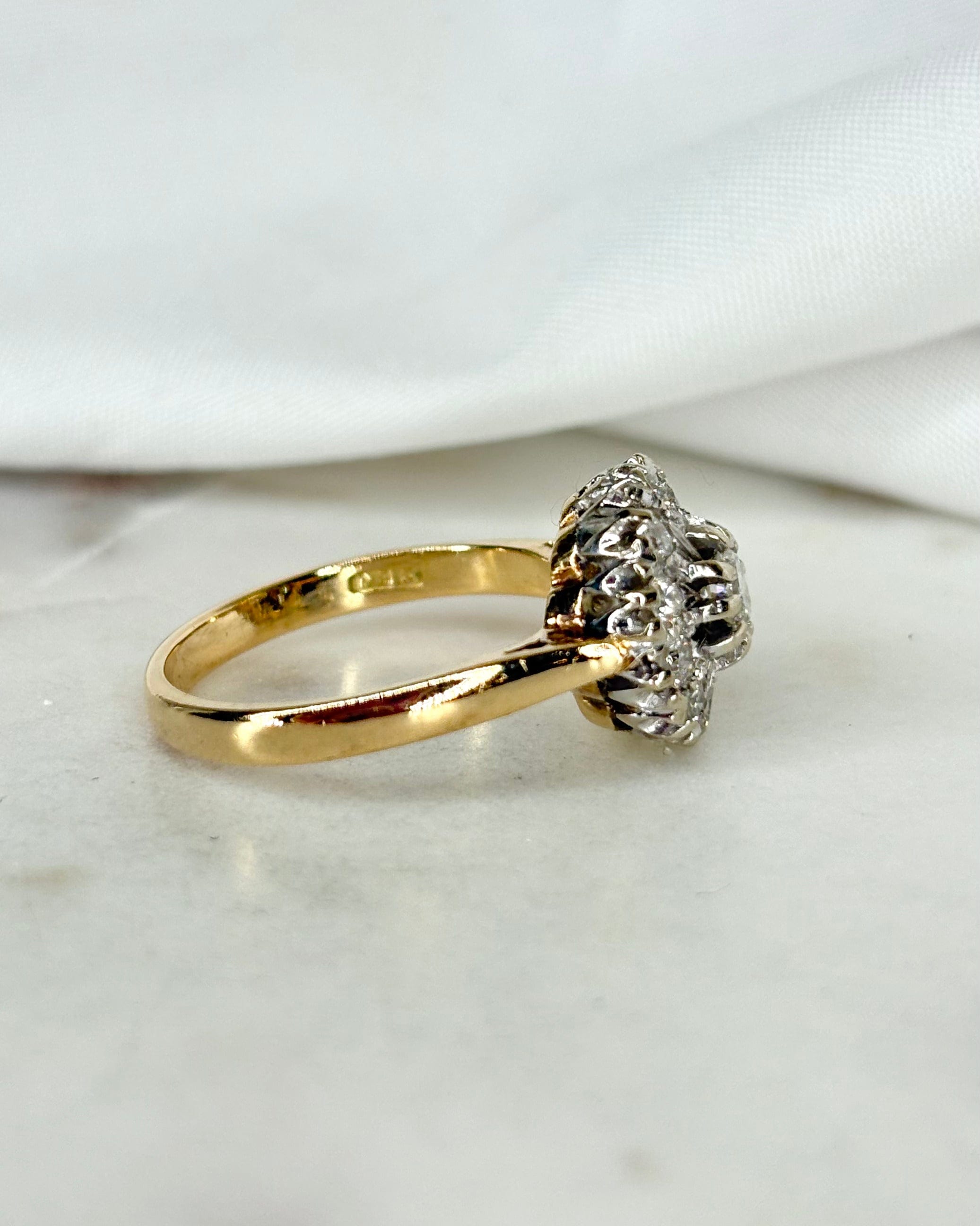 Bague Marguerite Diamants 0.60 carat "Solange"
