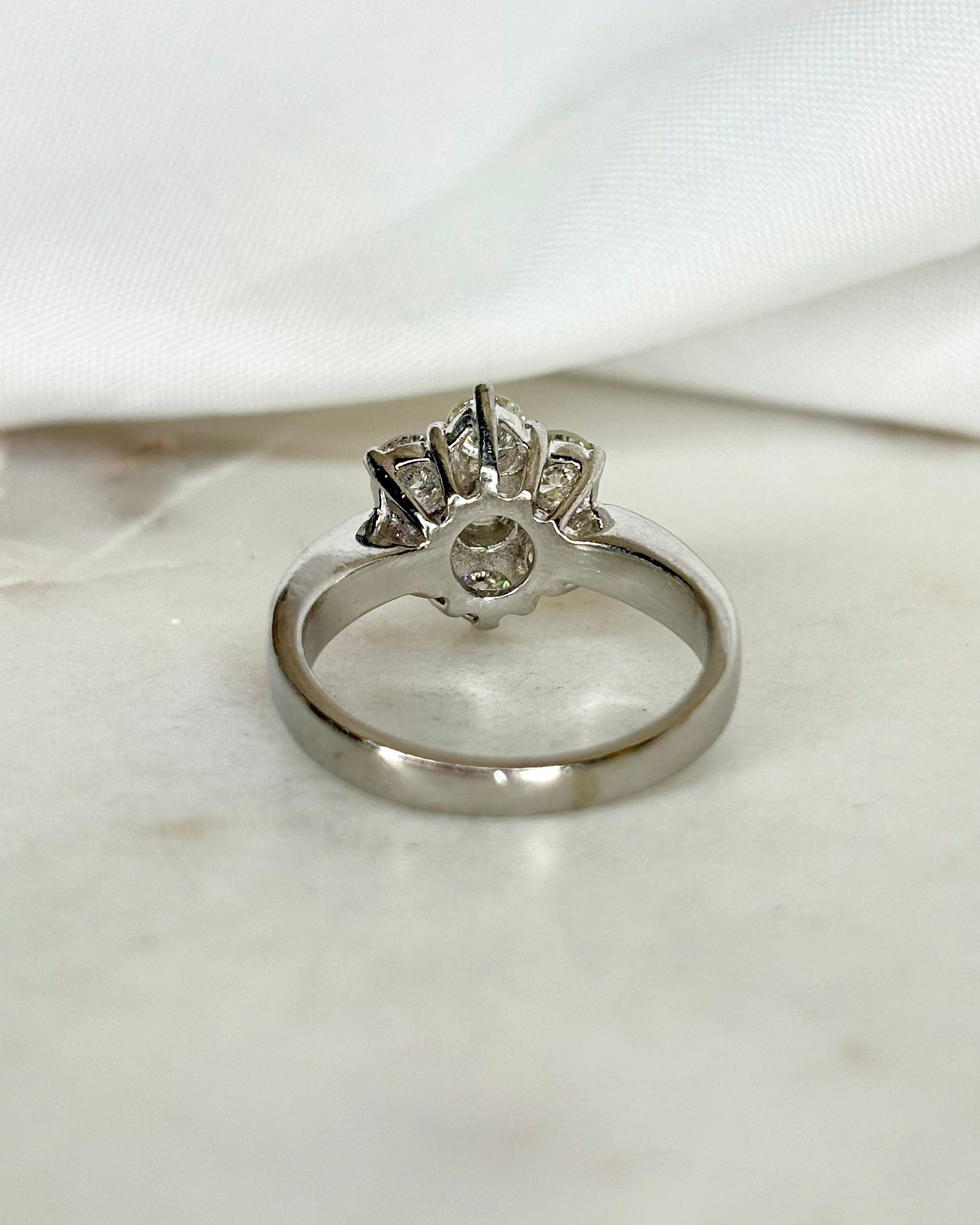 Bague Marguerite Diamants 0.87 carat "Mila"