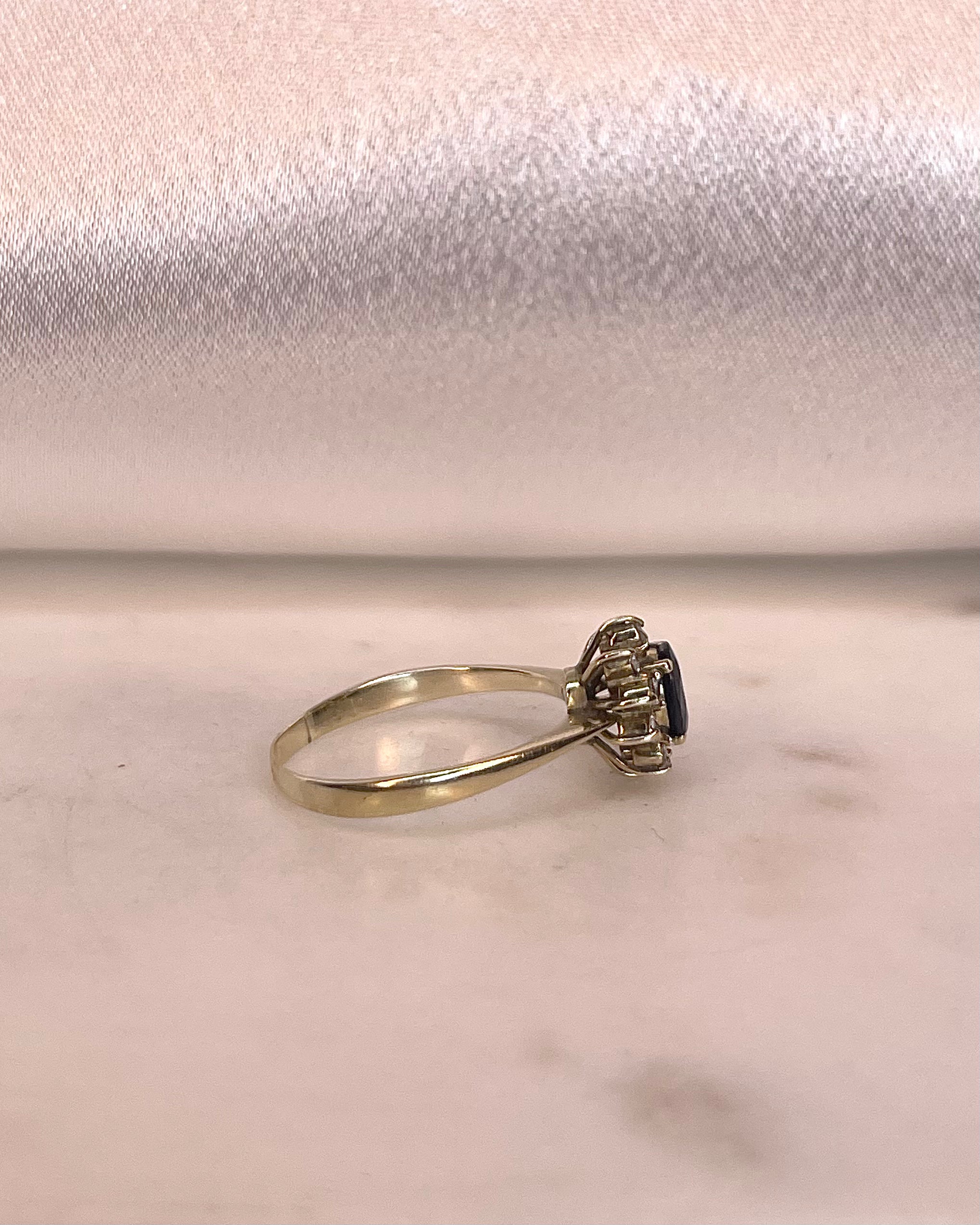 Bague Marguerite Saphir et Diamants  "Pimia"