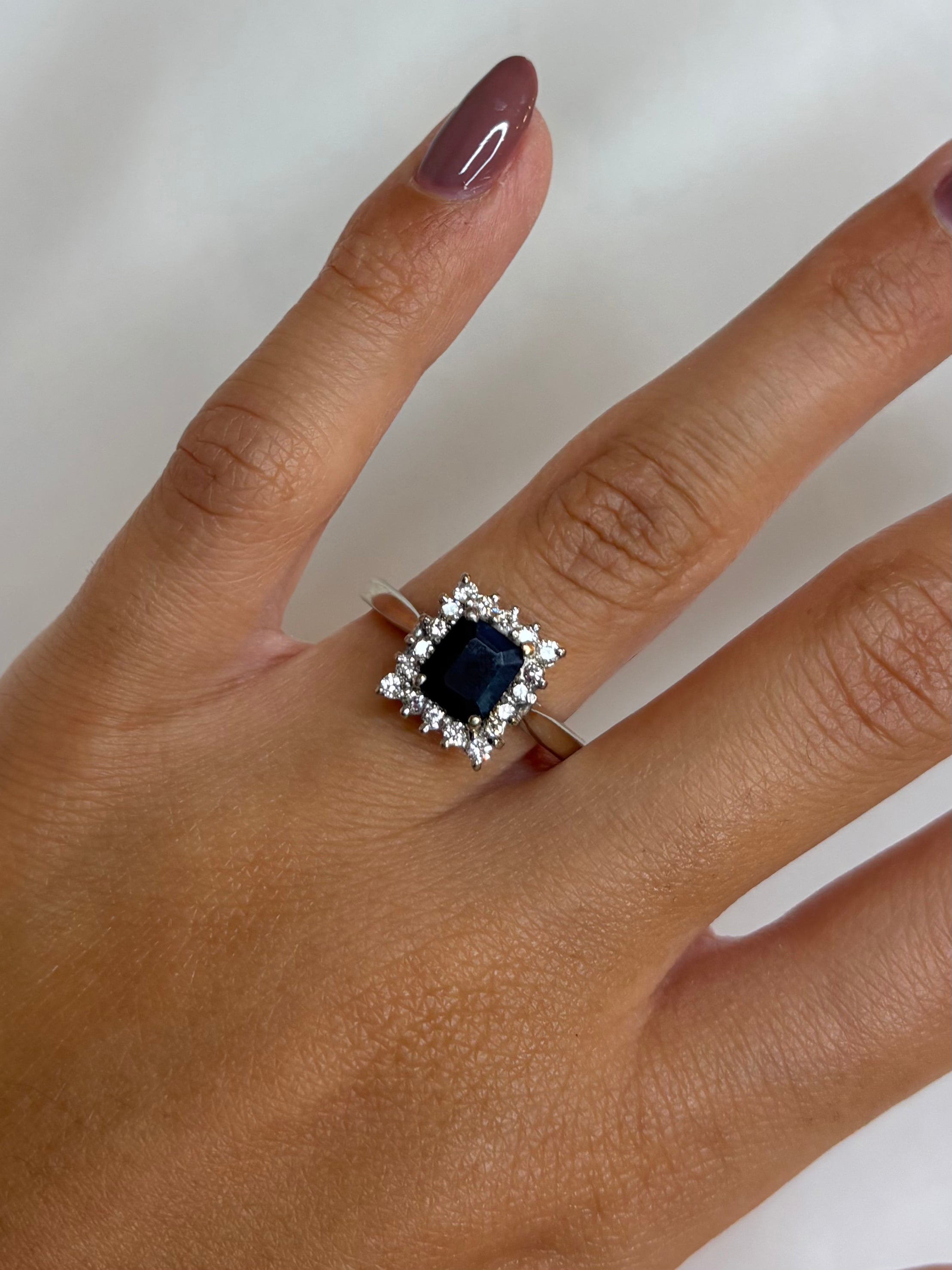 Bague Marguerite Saphir 1.44 carat & Diamants "Stella"