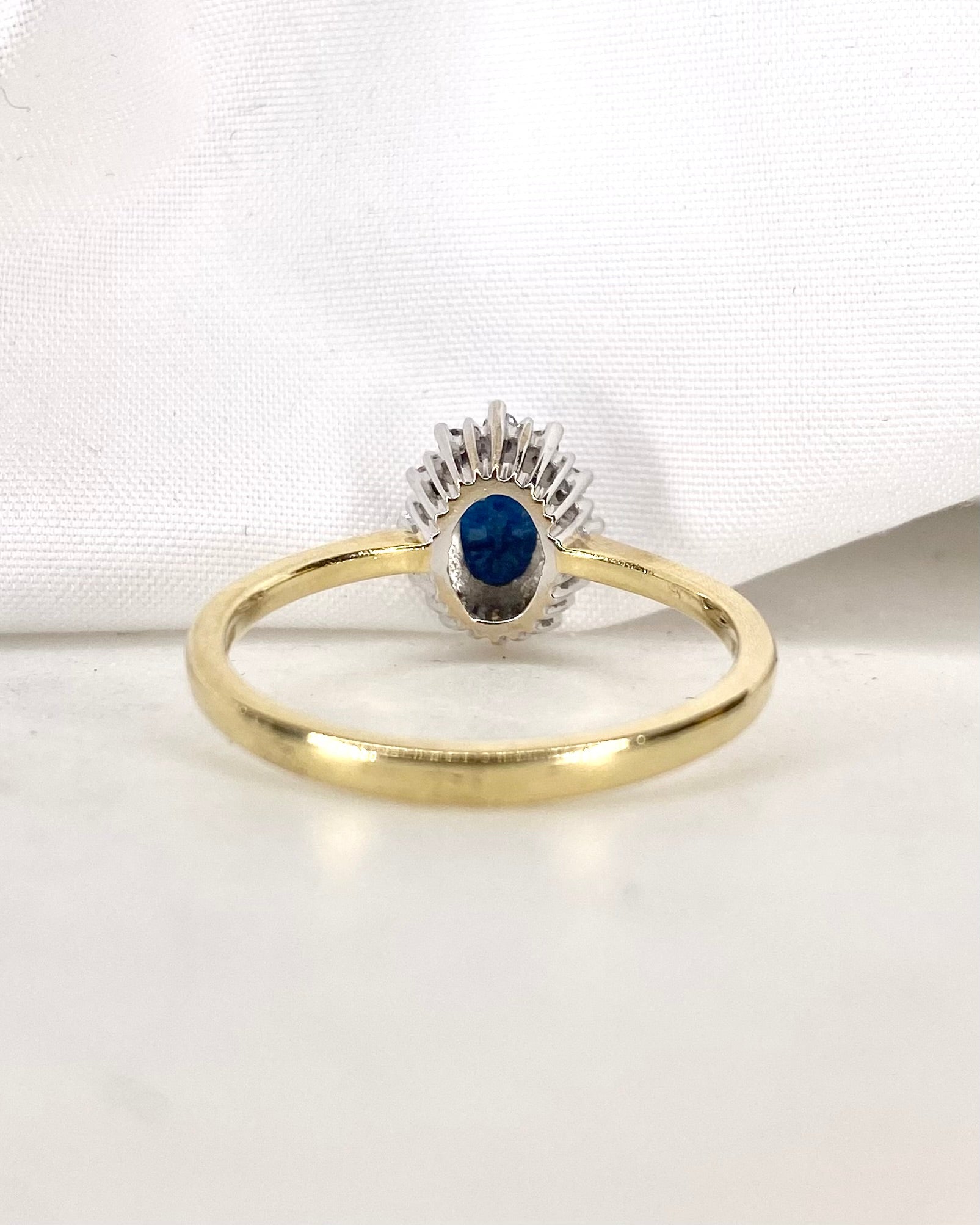 Bague Marguerite Saphir 1.09 carat & 12 Diamants "Zoëlla"