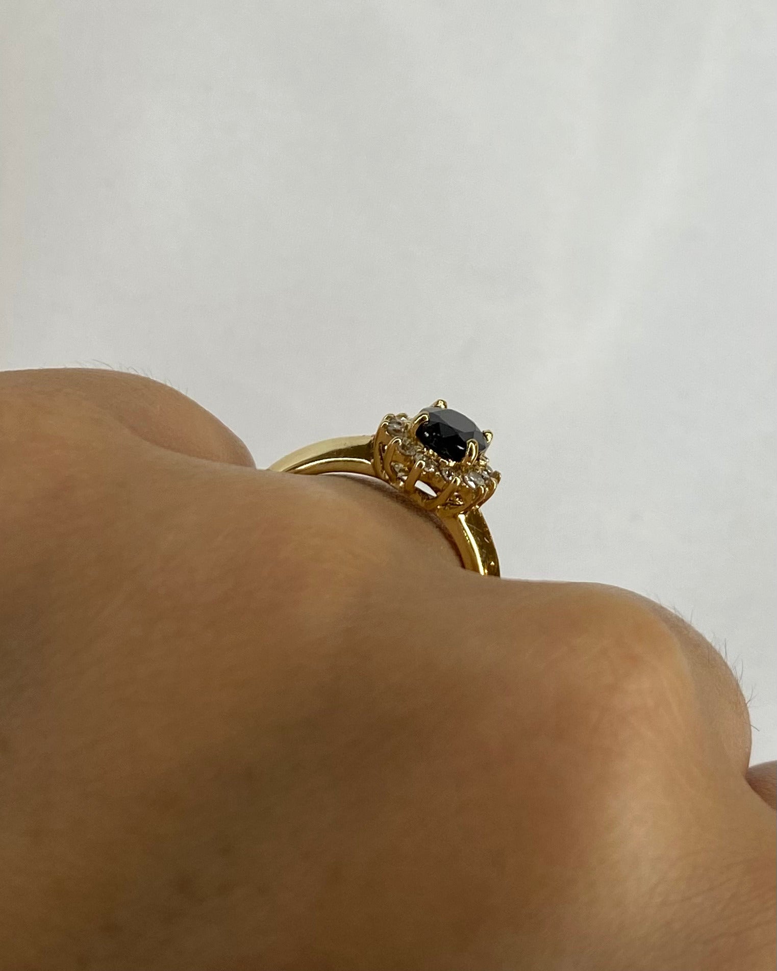 Bague Marguerite Saphir 1.35 ct & 12 Diamants "Yolaine"