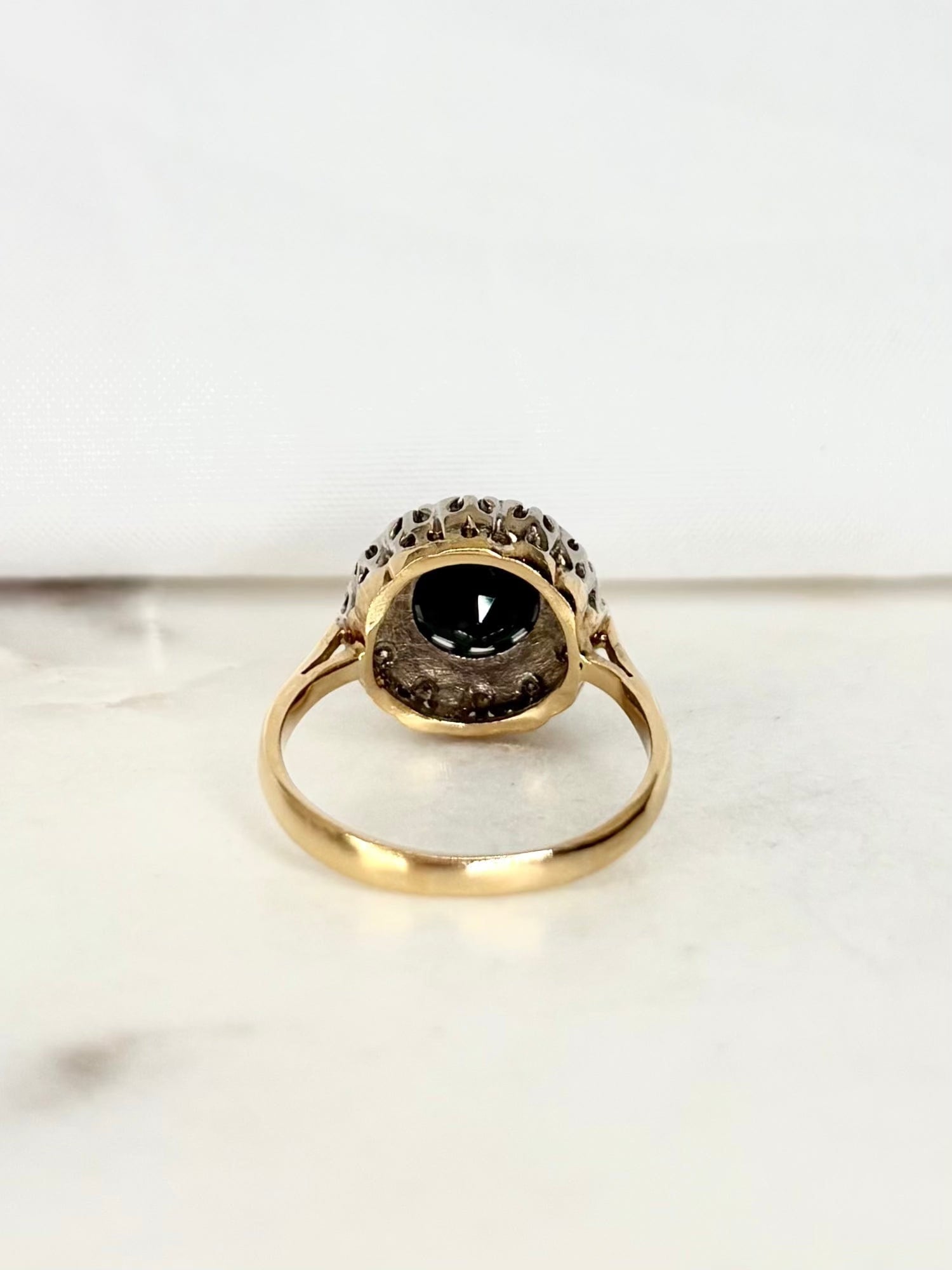 Bague Marguerite Saphir 1.40 carat & Diamants "Océane"