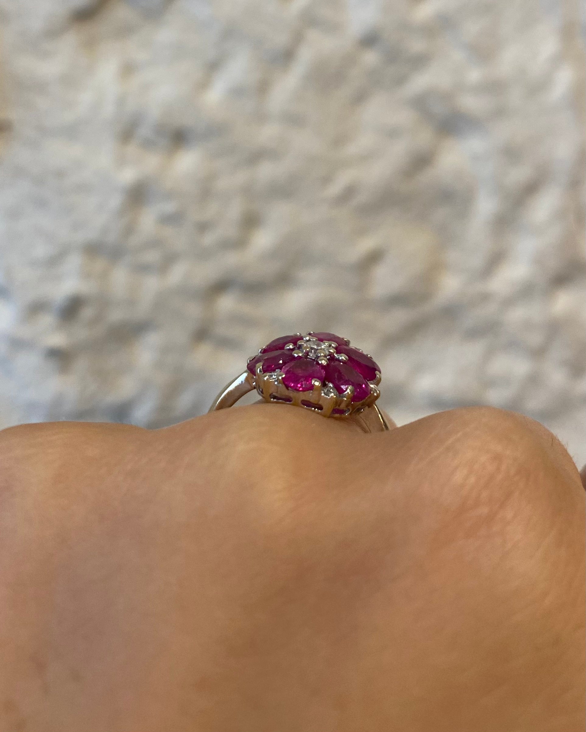 Marguerite Rubis 3.36 carats & Diamants "Ella"