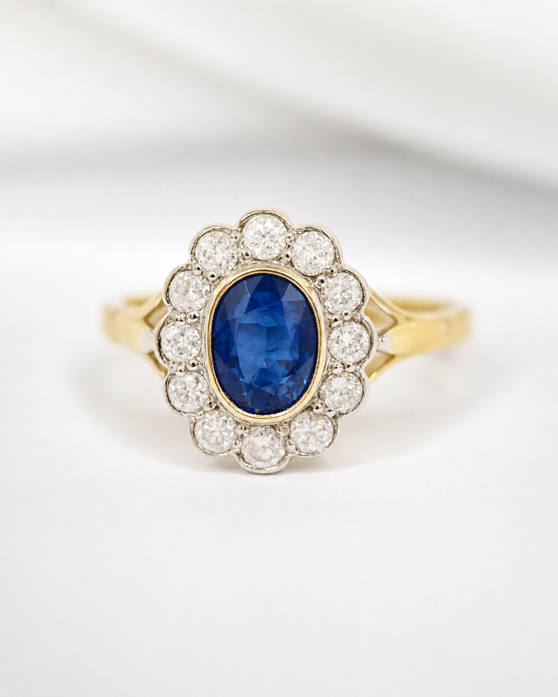 Bague Marguerite Saphir 0.98 carat & Diamants 0.48 carat "Laurène"