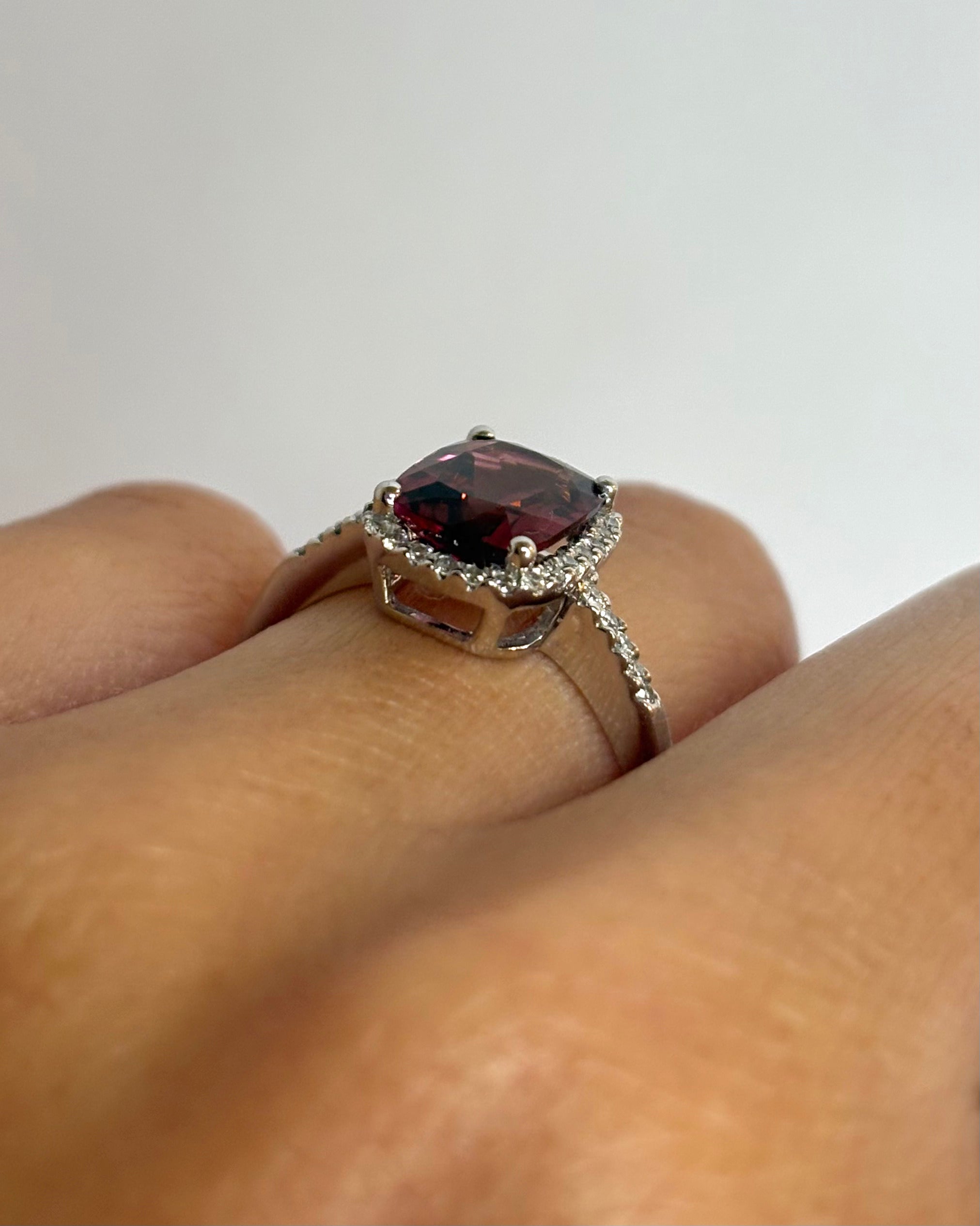 Bague Marguerite Tourmaline 2 carats & 36 Diamants "Éleonore"