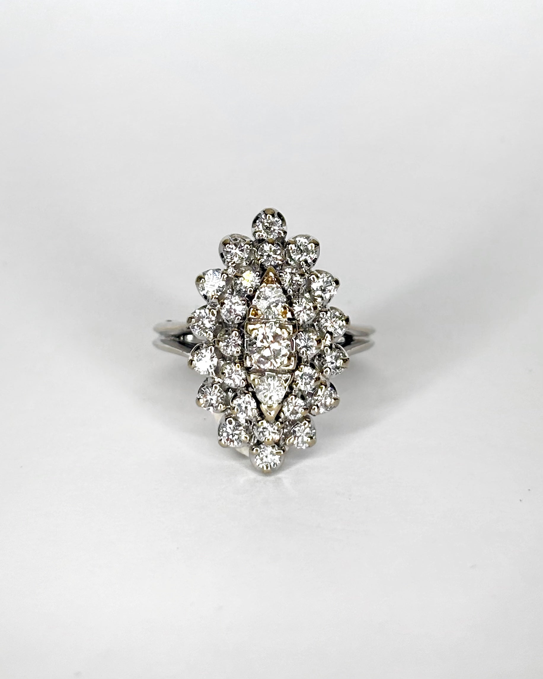 Bague Marquise Diamants 1.17 ct "Daphné"