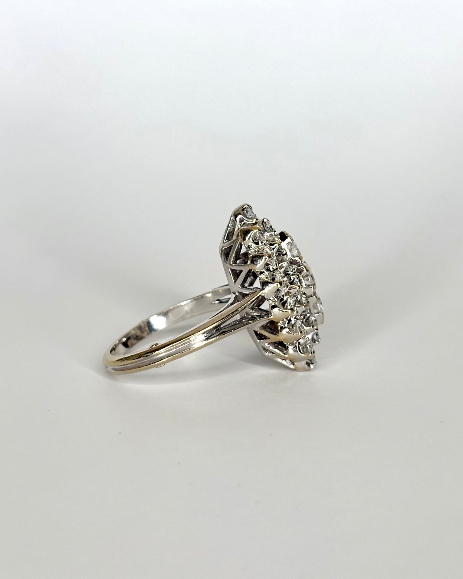 Bague Marquise Diamants 1.17 ct "Daphné"