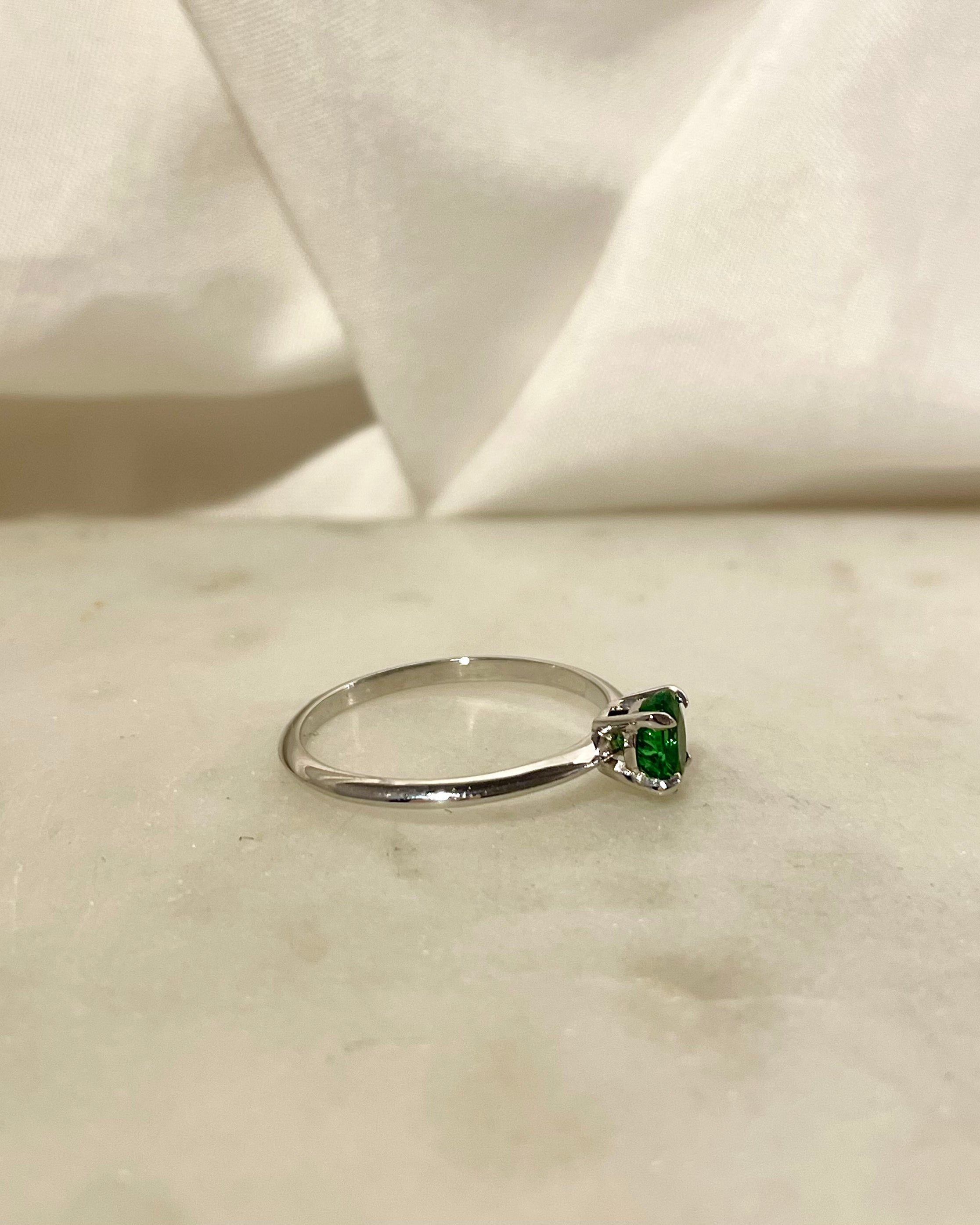 Bague Solitaire Grenat Tsavorite 0.70 carat "Astelle"