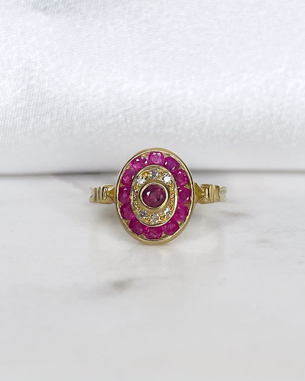 Bague Style Art Déco Rubis 0.76 carat & Diamants “Héloïna”