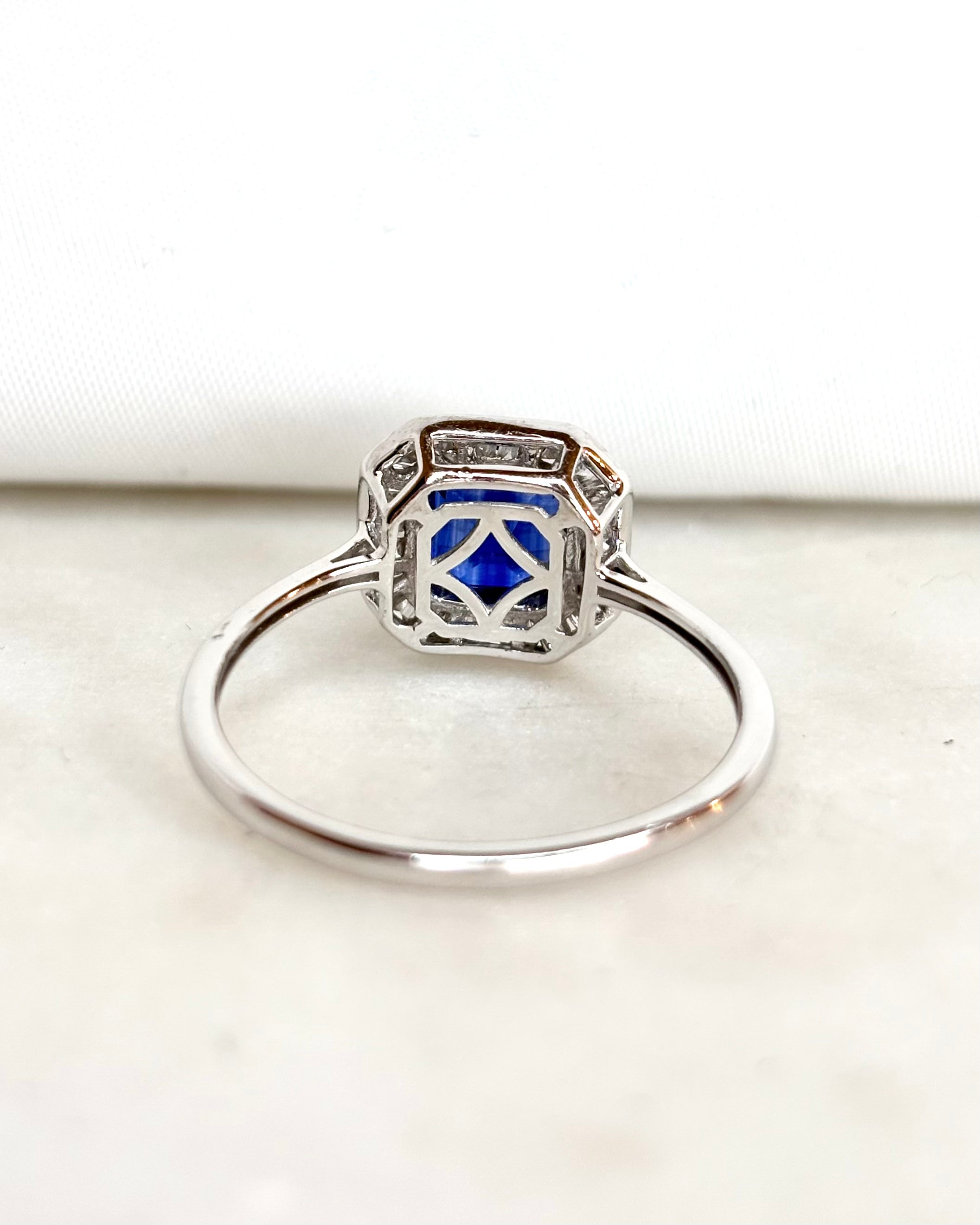 Bague Marguerite Cyanite 2.40 carats & Diamants "Lise"