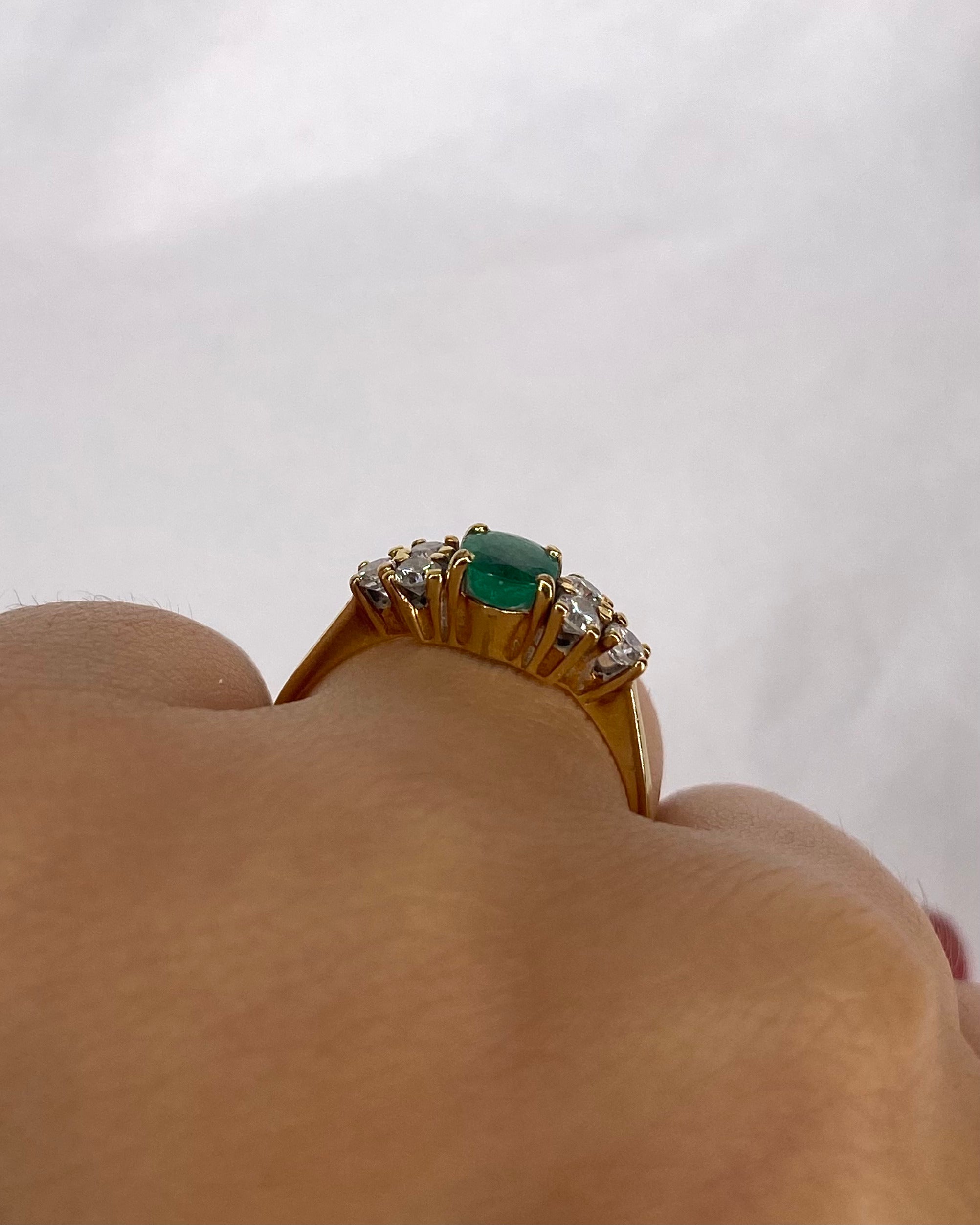 Bague Trilogie Émeraude 0.54 carat & 6 Diamants "Feriel"