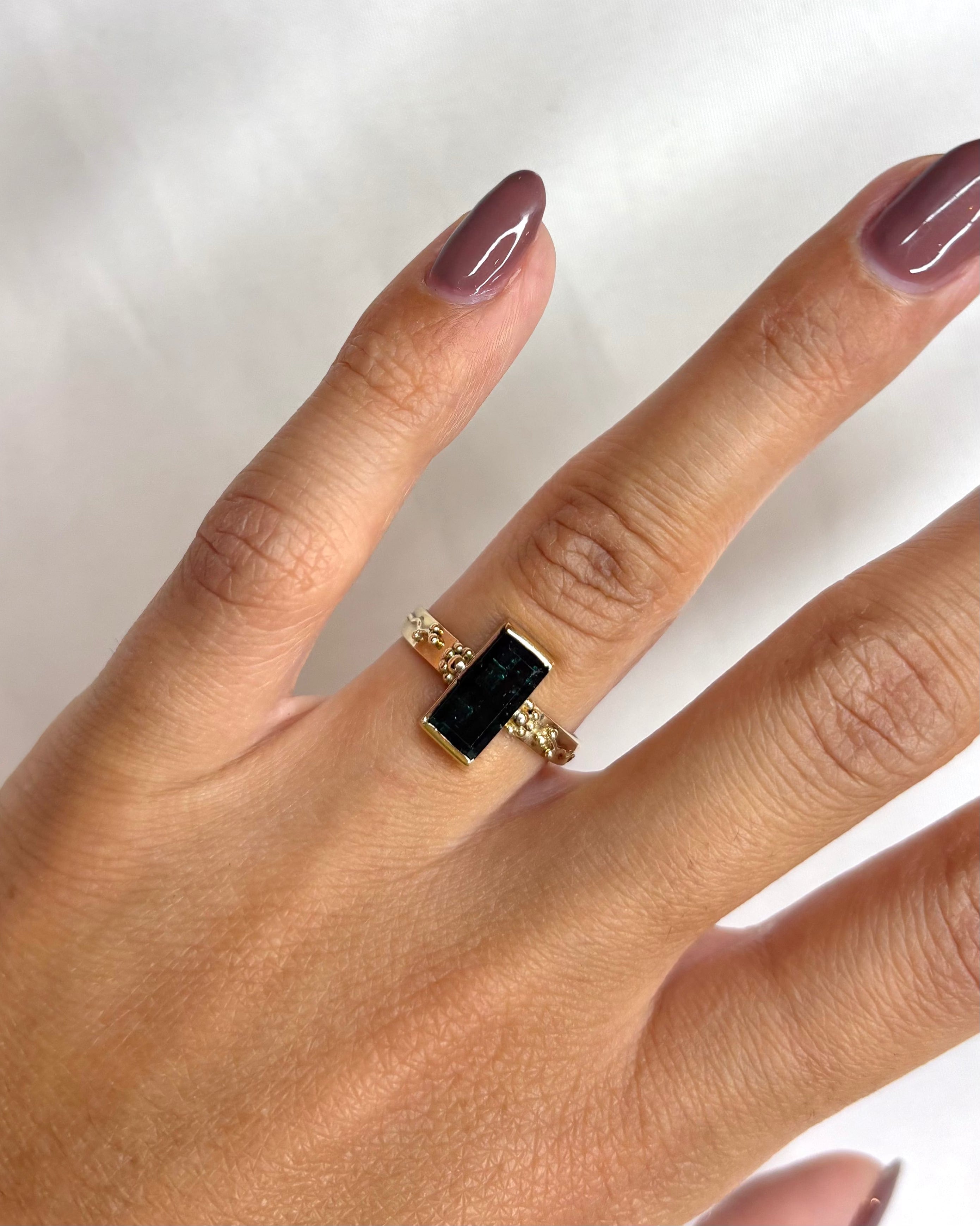 Solitaire Ring Green Tourmaline 1.50 carat "Louise"