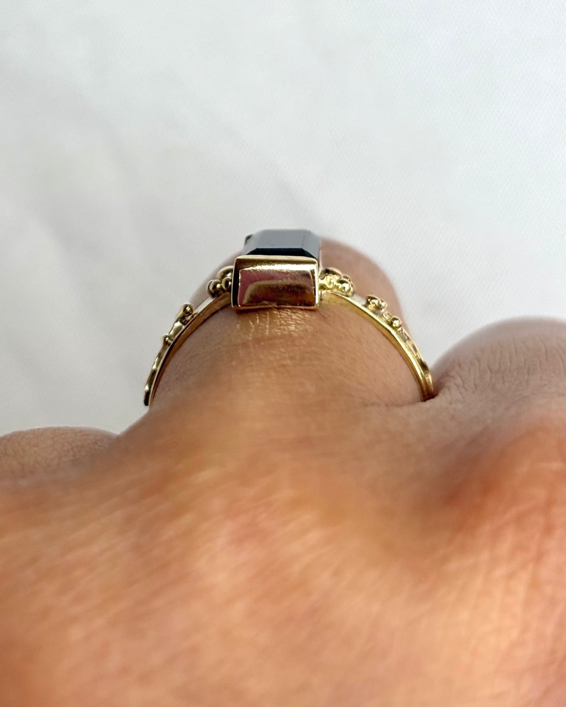 Solitaire Ring Green Tourmaline 1.50 carat "Louise"
