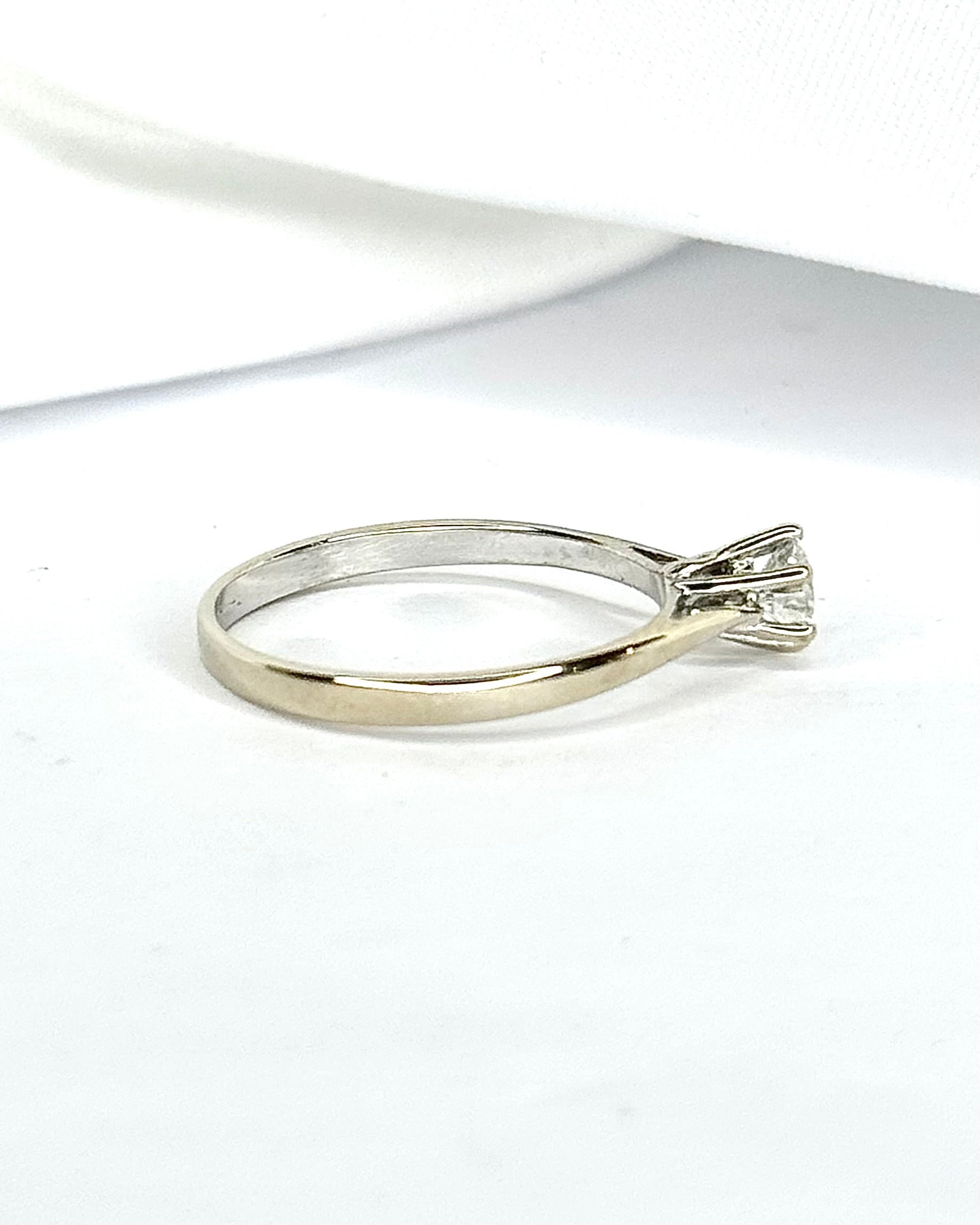 Solitaire Diamond Ring 0.35 carat "Joelle"