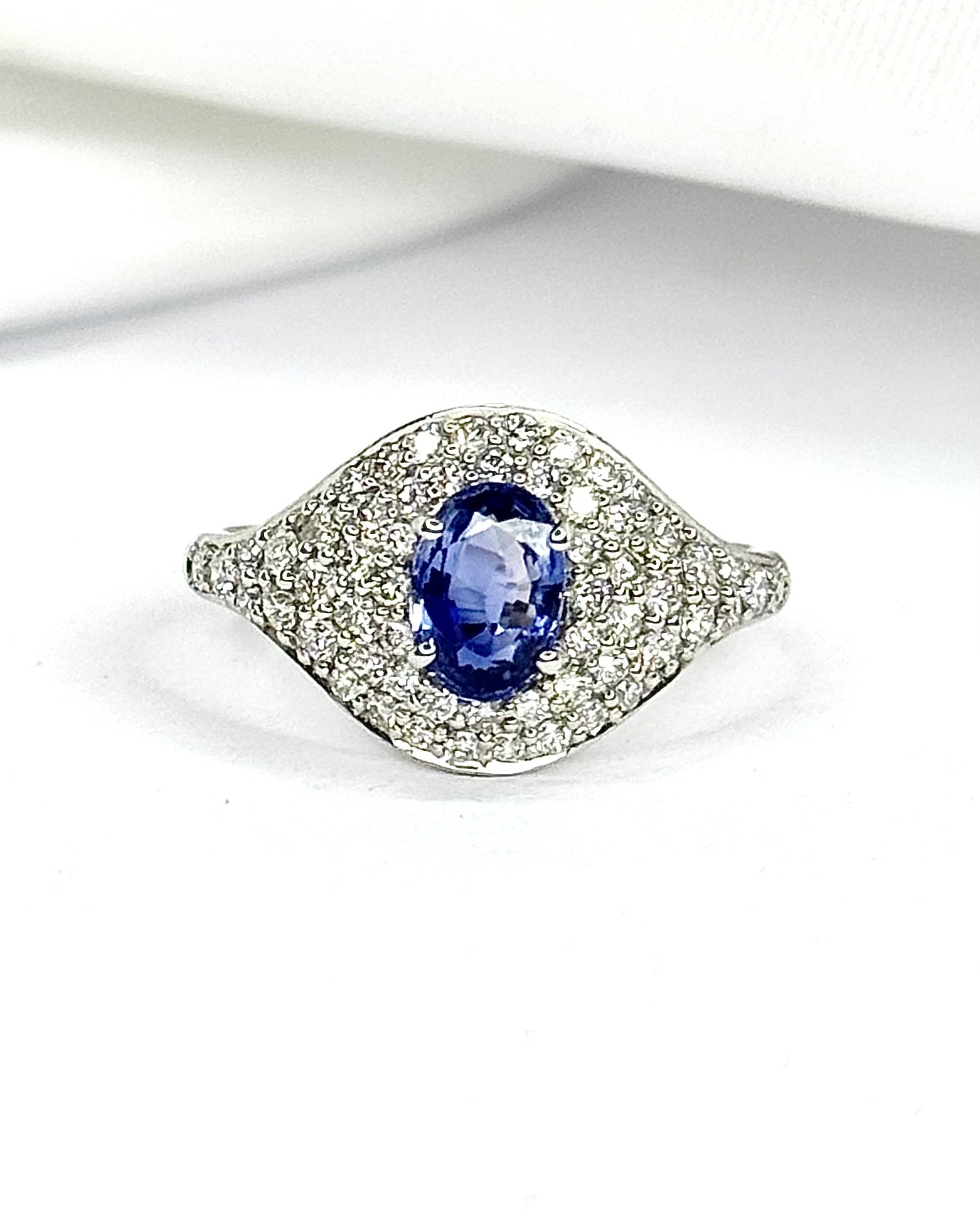 Art Deco Style Ring Sapphire 0.80 carat & Diamonds 0.58 carat "Margaux"