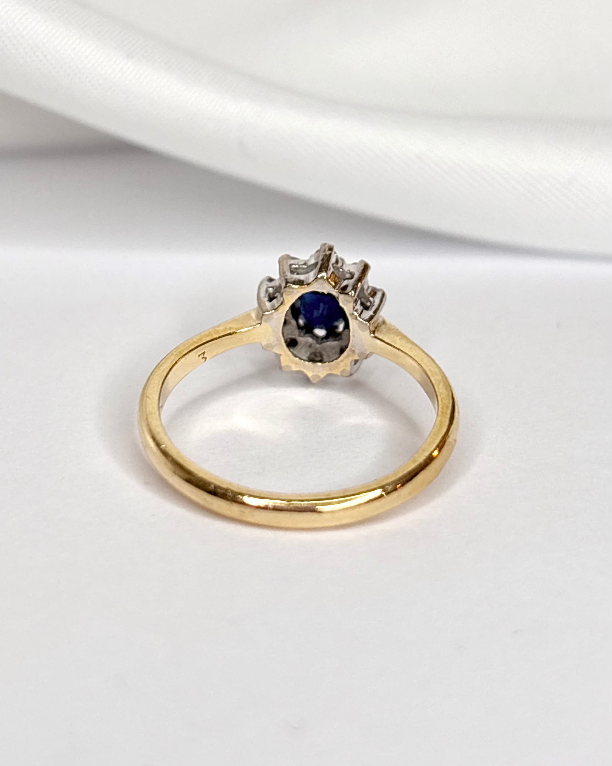 Bague Marguerite Saphir 0.50 carat & Diamants "Eliane"