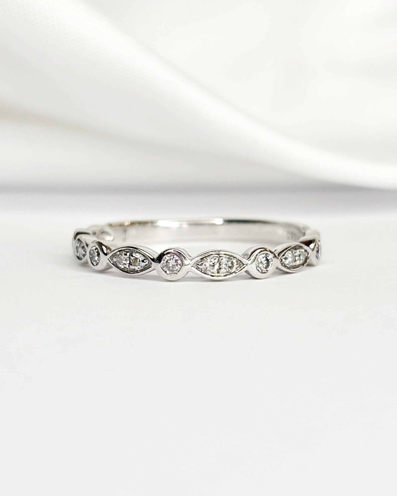 Demi-Alliance Diamants "Katleen" - Elliade Paris