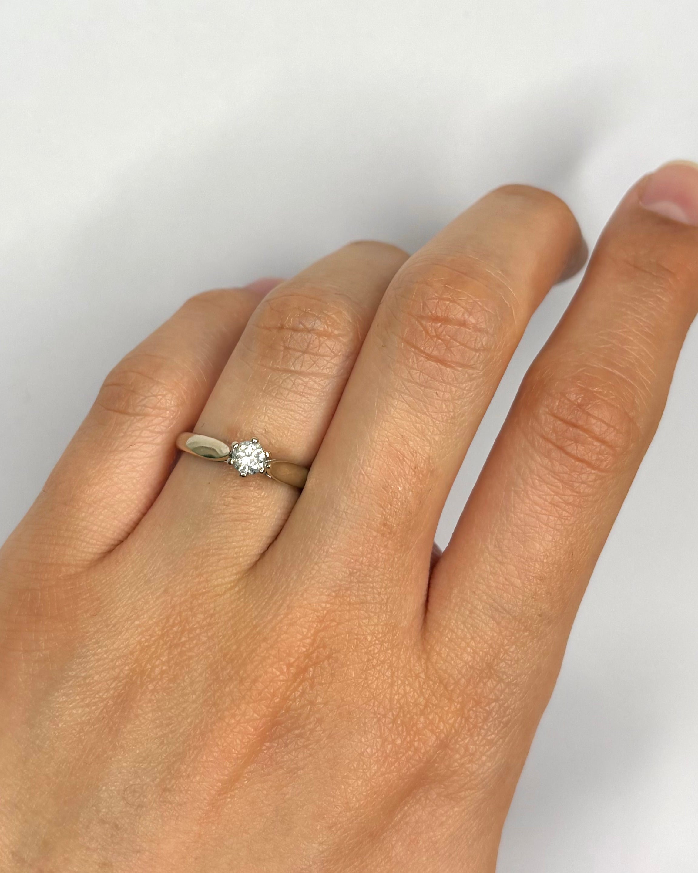 Bague Solitaire Diamant 0.25 carat "Laurie" - galeries 07.05 - Elliade Paris