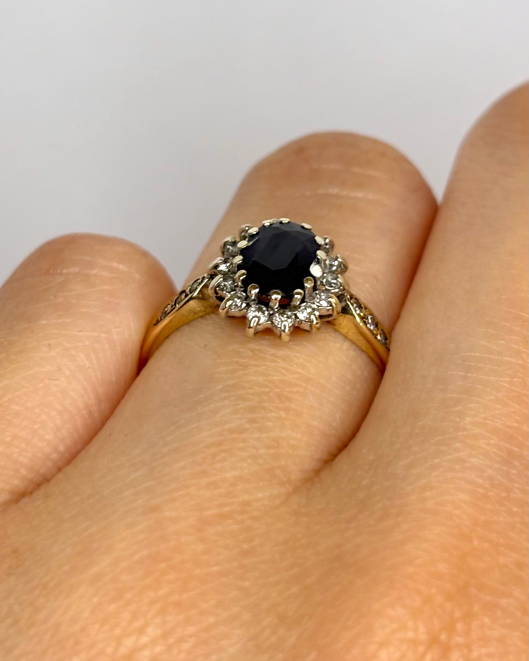 Bague Marguerite Saphir 1.26 carat & Diamants "Elisa" - Elliade Paris