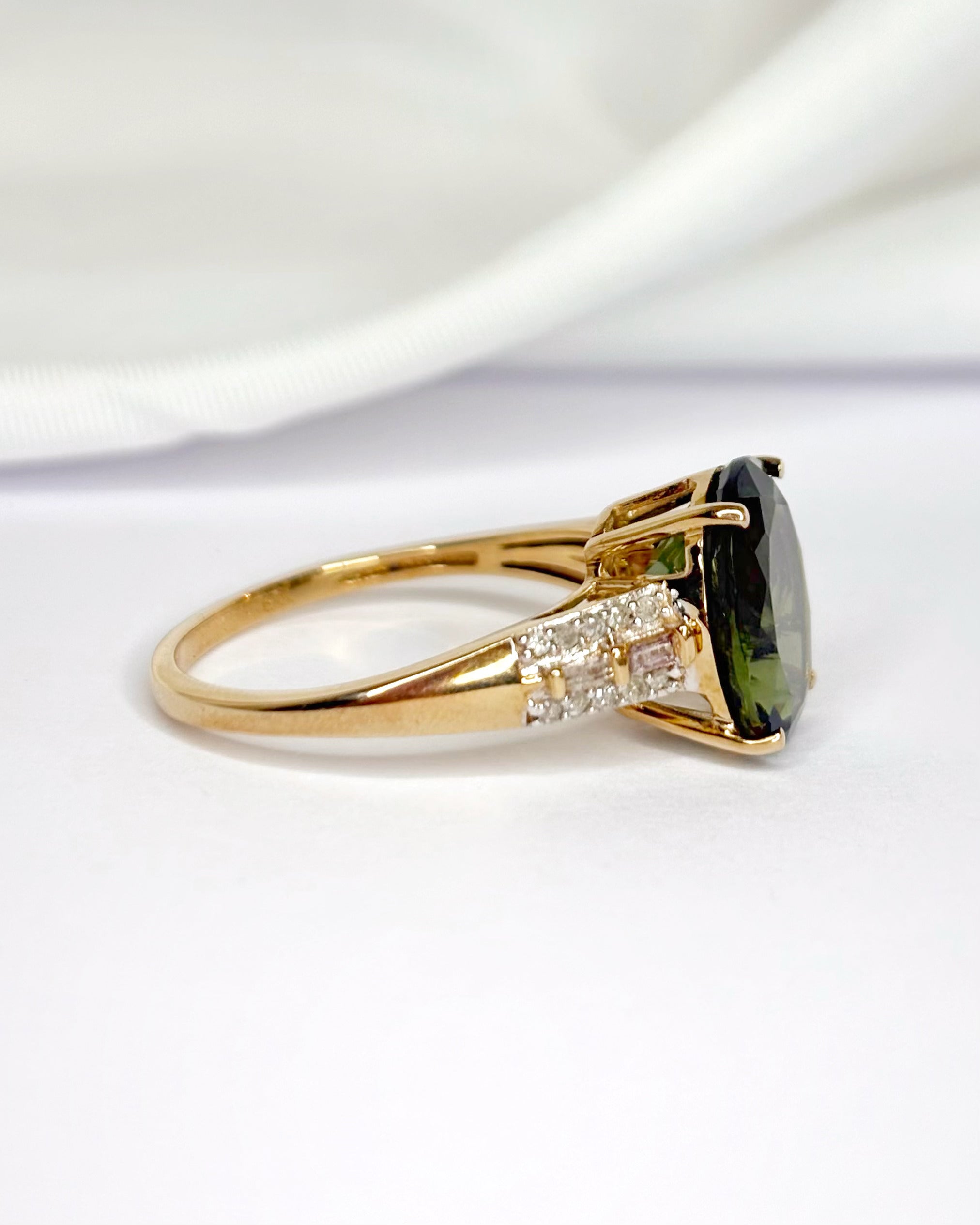 Bague Cocktail Moldavite 4.15 carats & Diamants "Aurore"