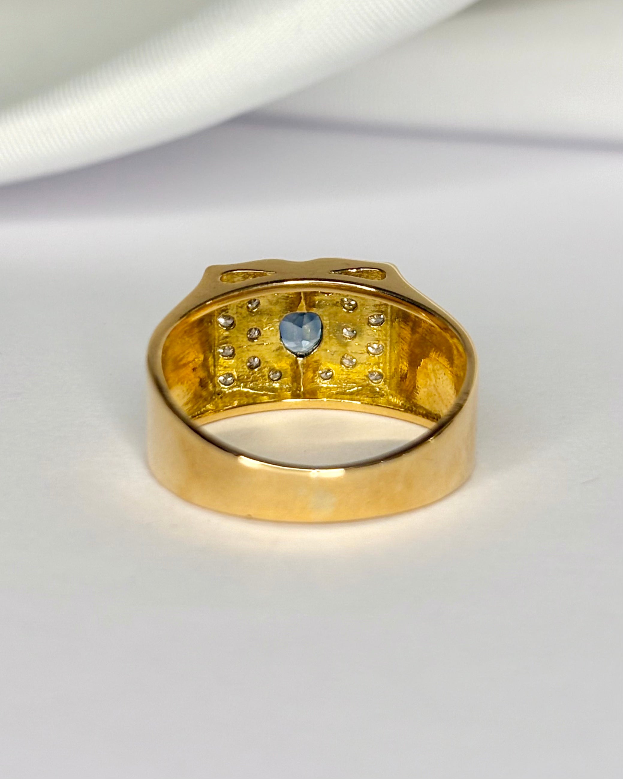 "Alexia" Sapphire & Diamond Signet Ring