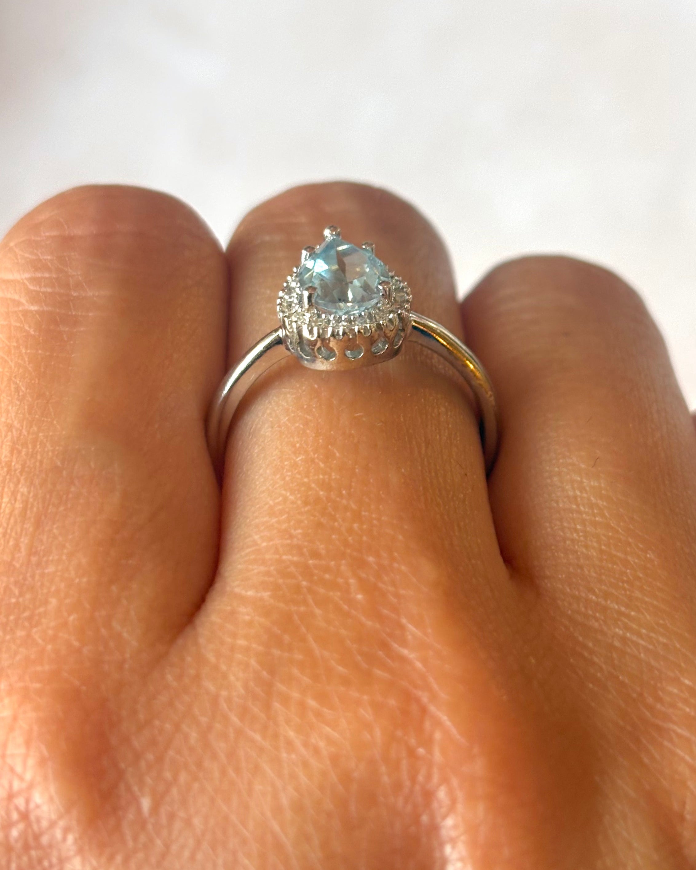 Bague Solitaire Topaze 1.50 carat & Diamants "Romy"