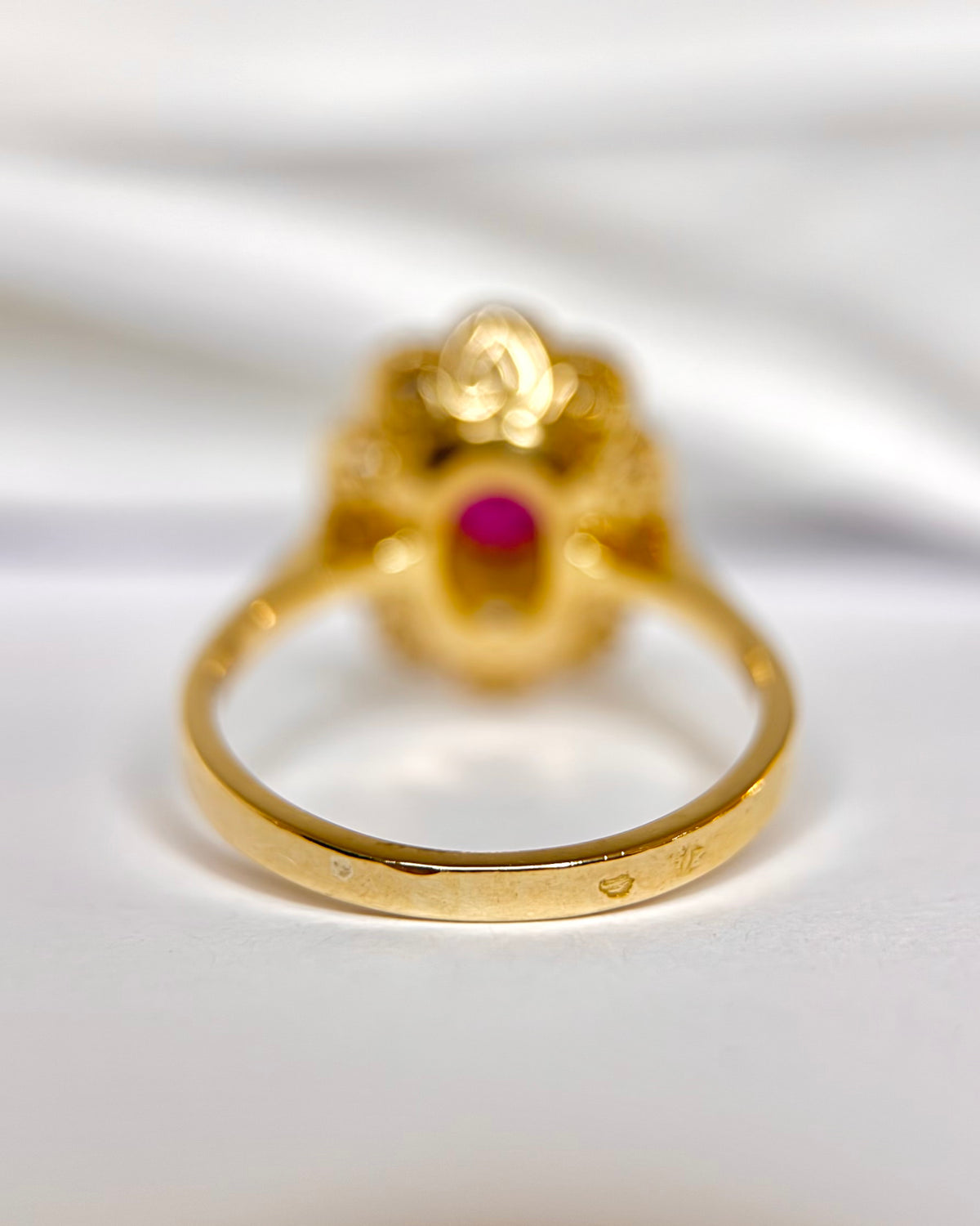 Bague Marguerite Rubis 0.76 carat & Diamants 1 carat "Océane"