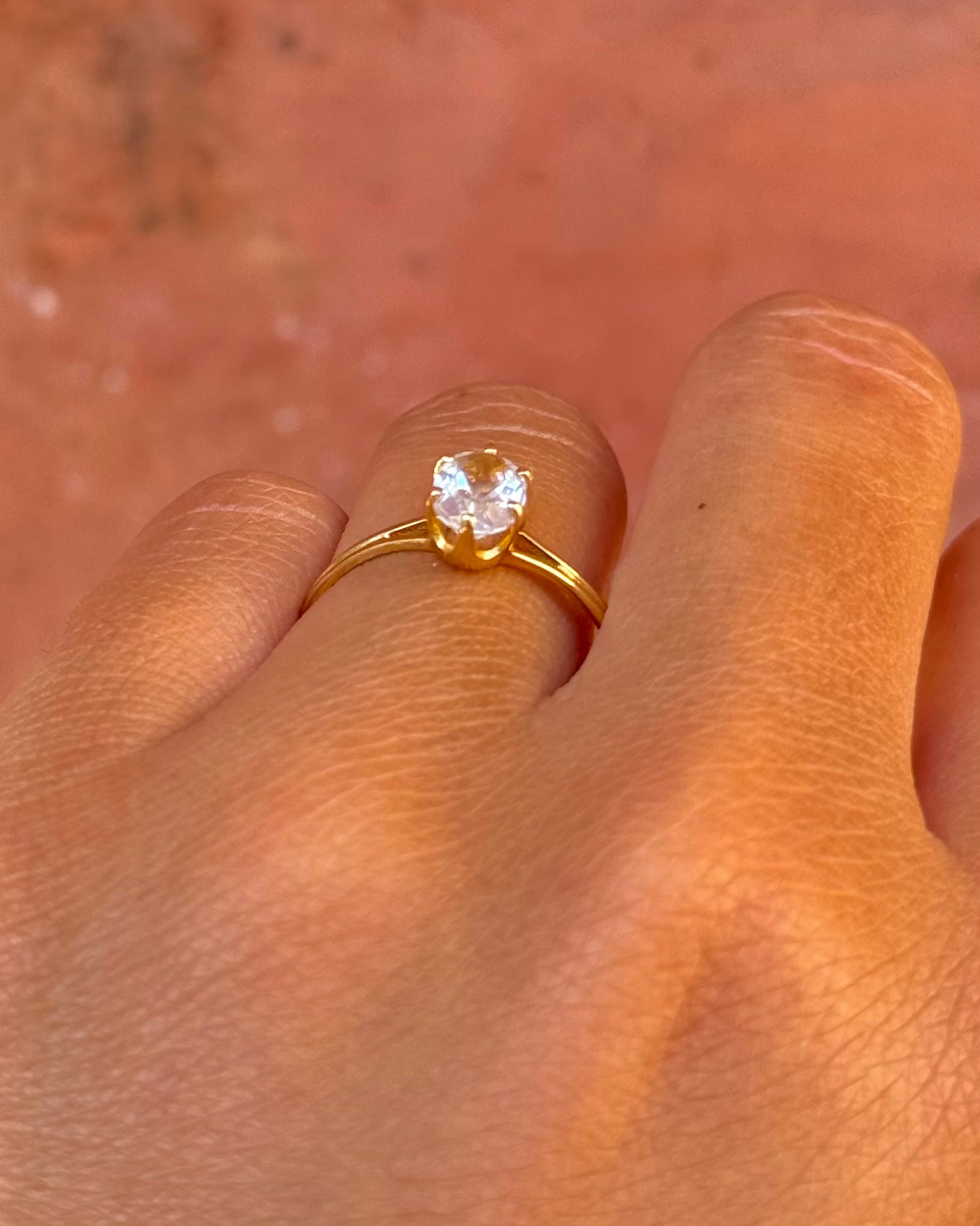 0.80-carat Aquamarine Solitaire Ring "Billie"