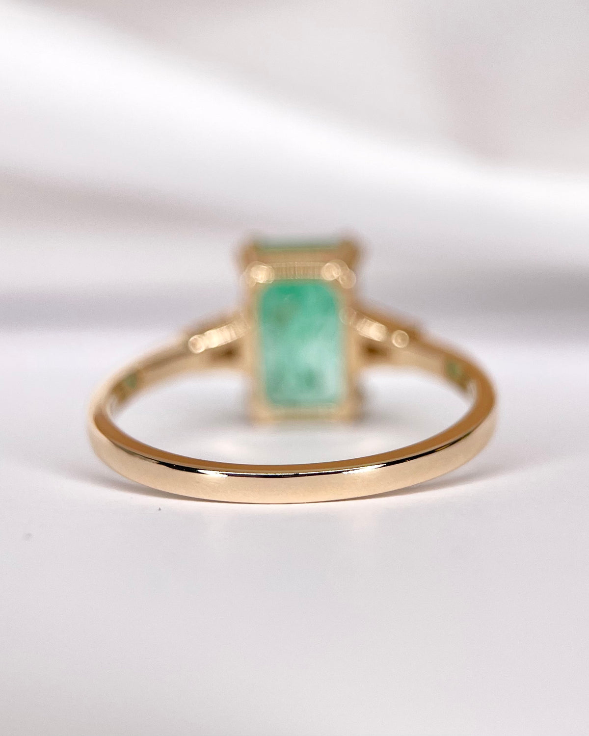 Bague Trilogie Émeraude Colombienne 2.40 carats & Diamants "Alisée"