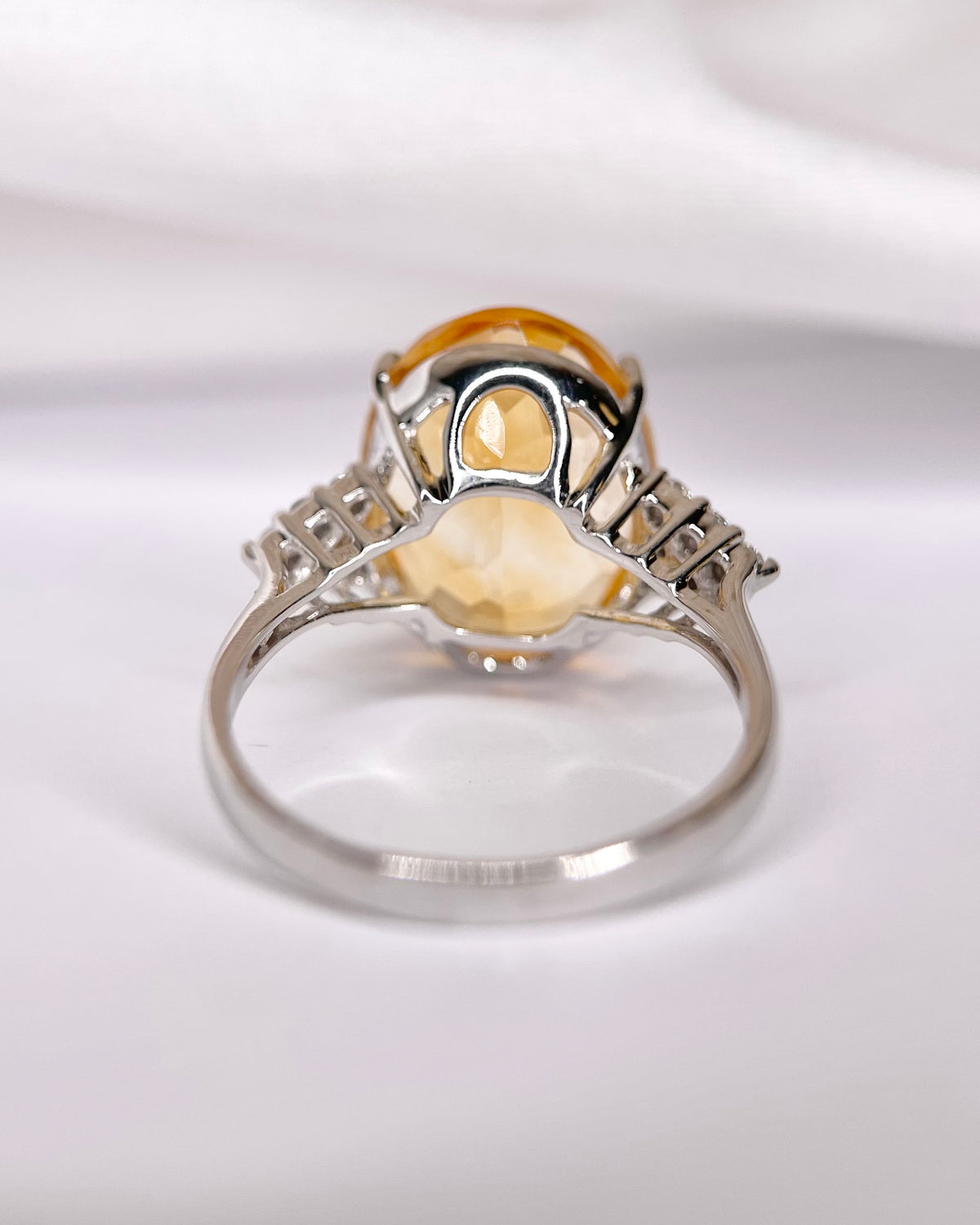 Bague Trilogie Citrine 9.15 carats & Diamants 5,26g "Jade"