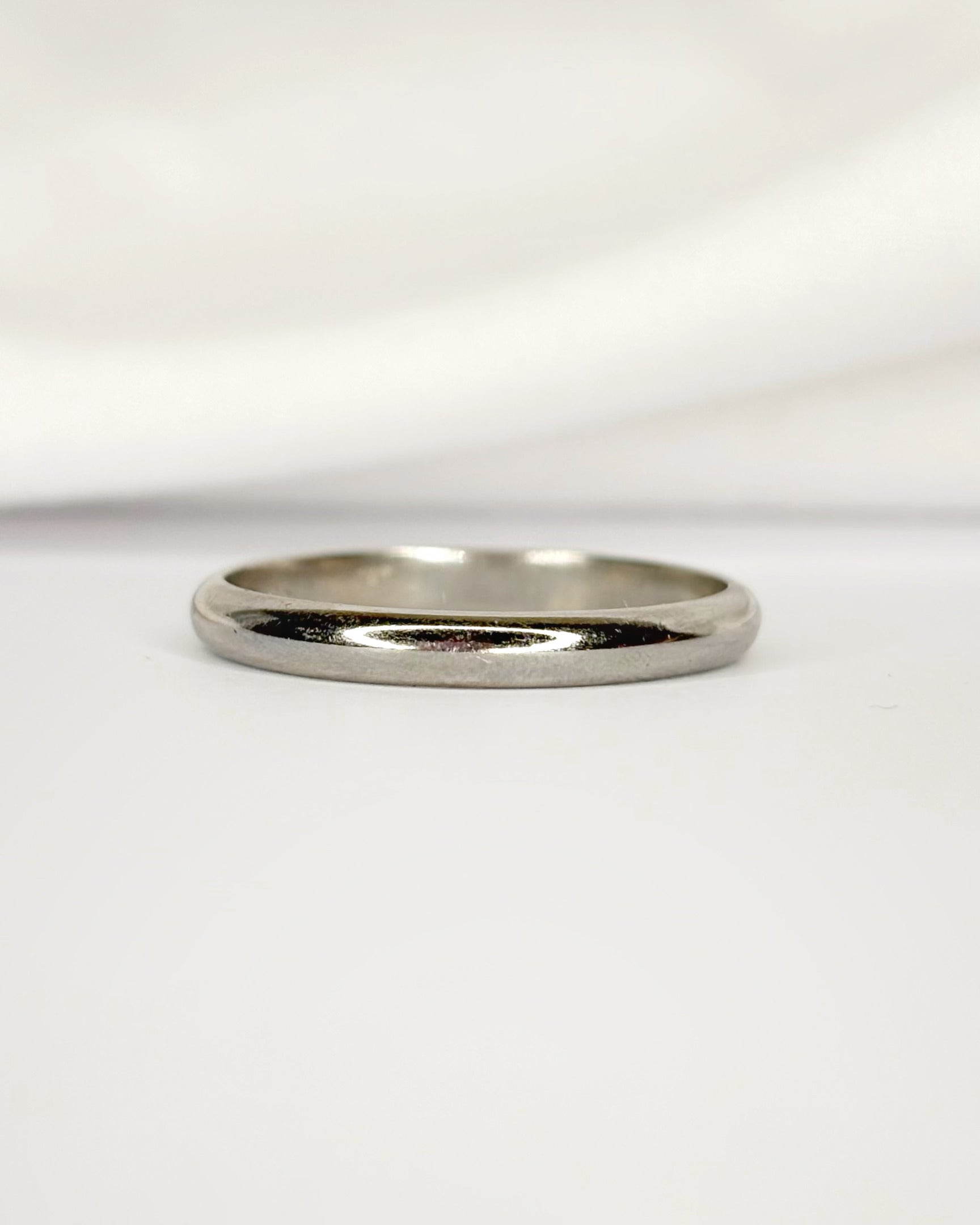 Bague Alliance Or Gris 18 carats 2.5 mm "Solale"