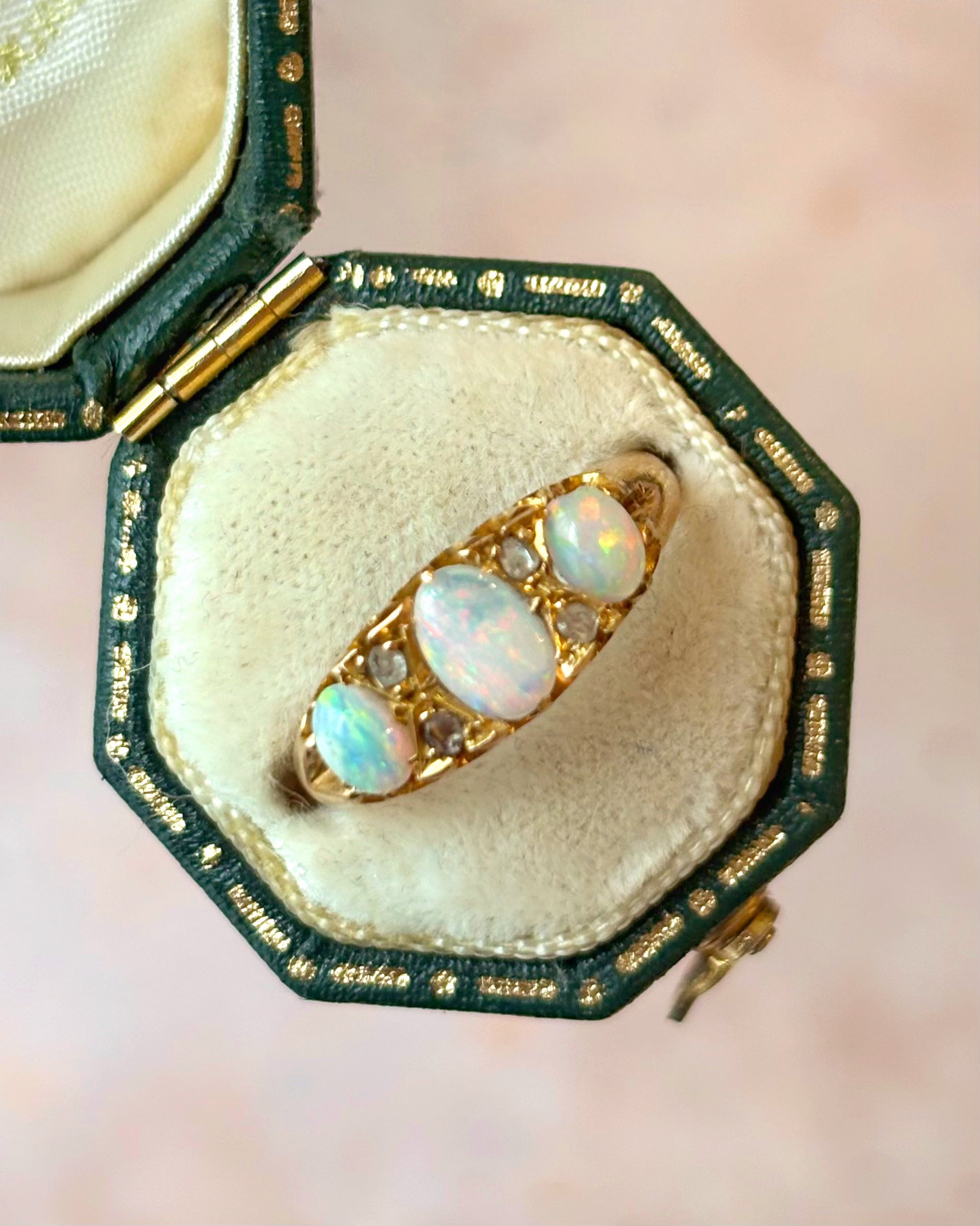Bague Rivière Opales & Diamants "Mona"