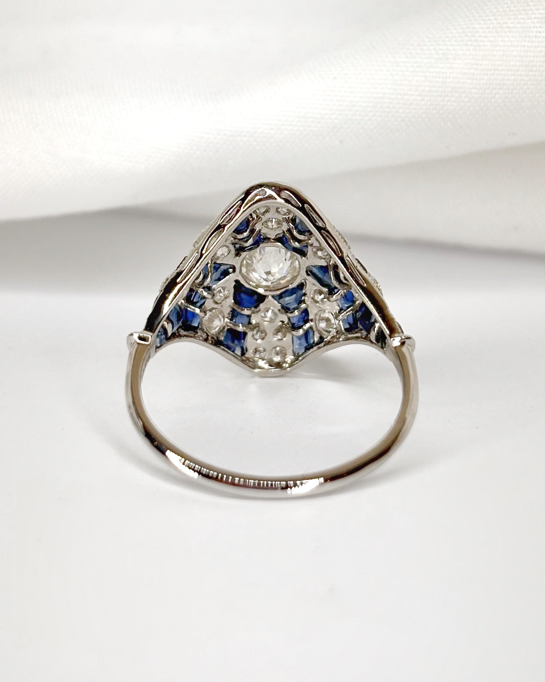 Bague Style Art-Déco Saphirs 0.40 carat & Diamants 0.86 carat "Cécile"