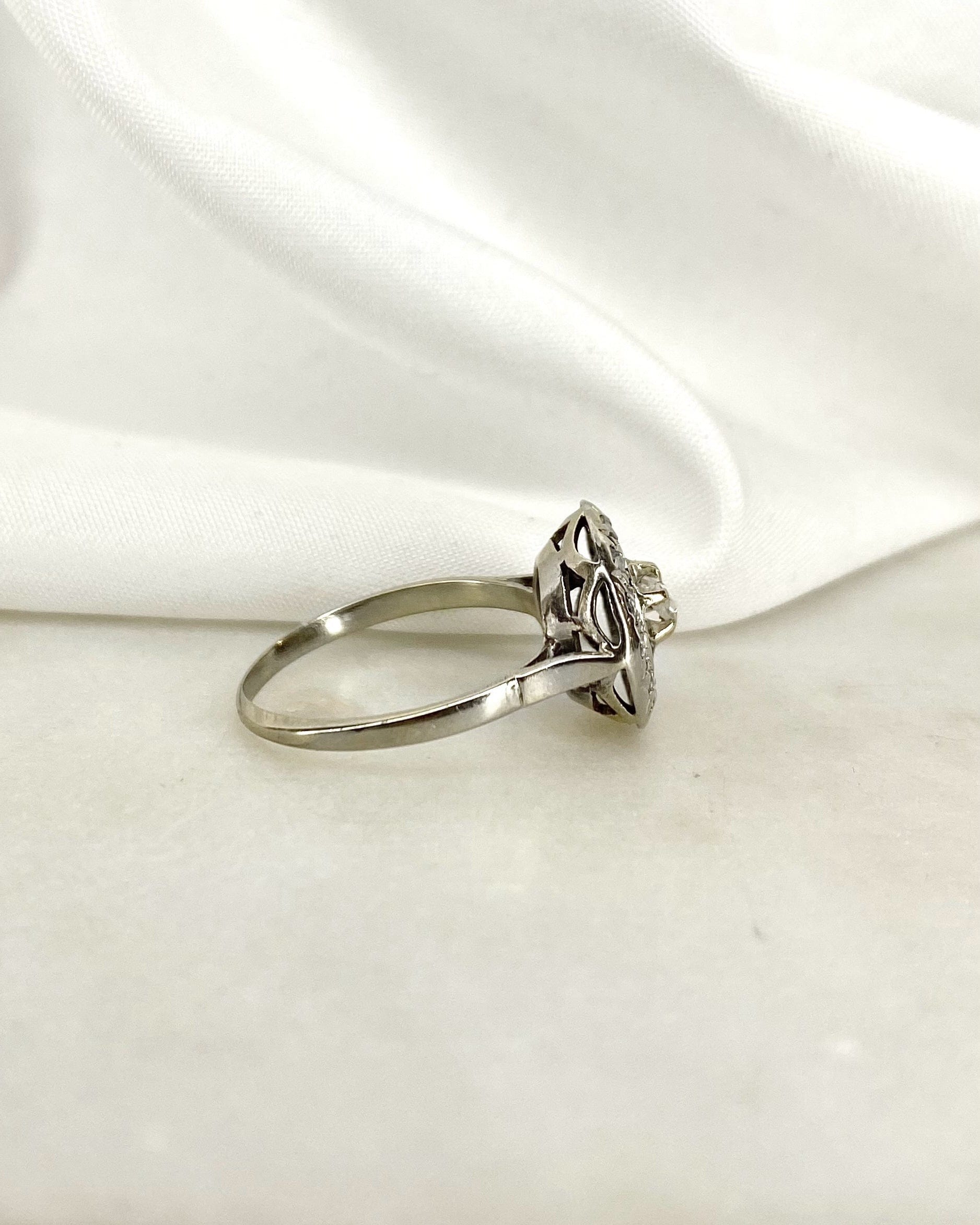 Bague Art Déco 13 Diamants 0.19 carat "Albane"