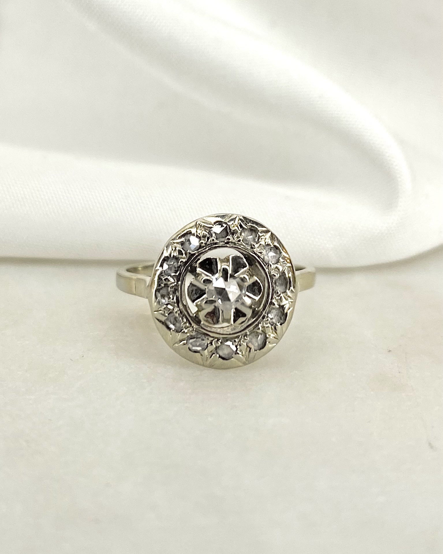 Bague Art Déco 13 Diamants 0.19 carat "Albane"