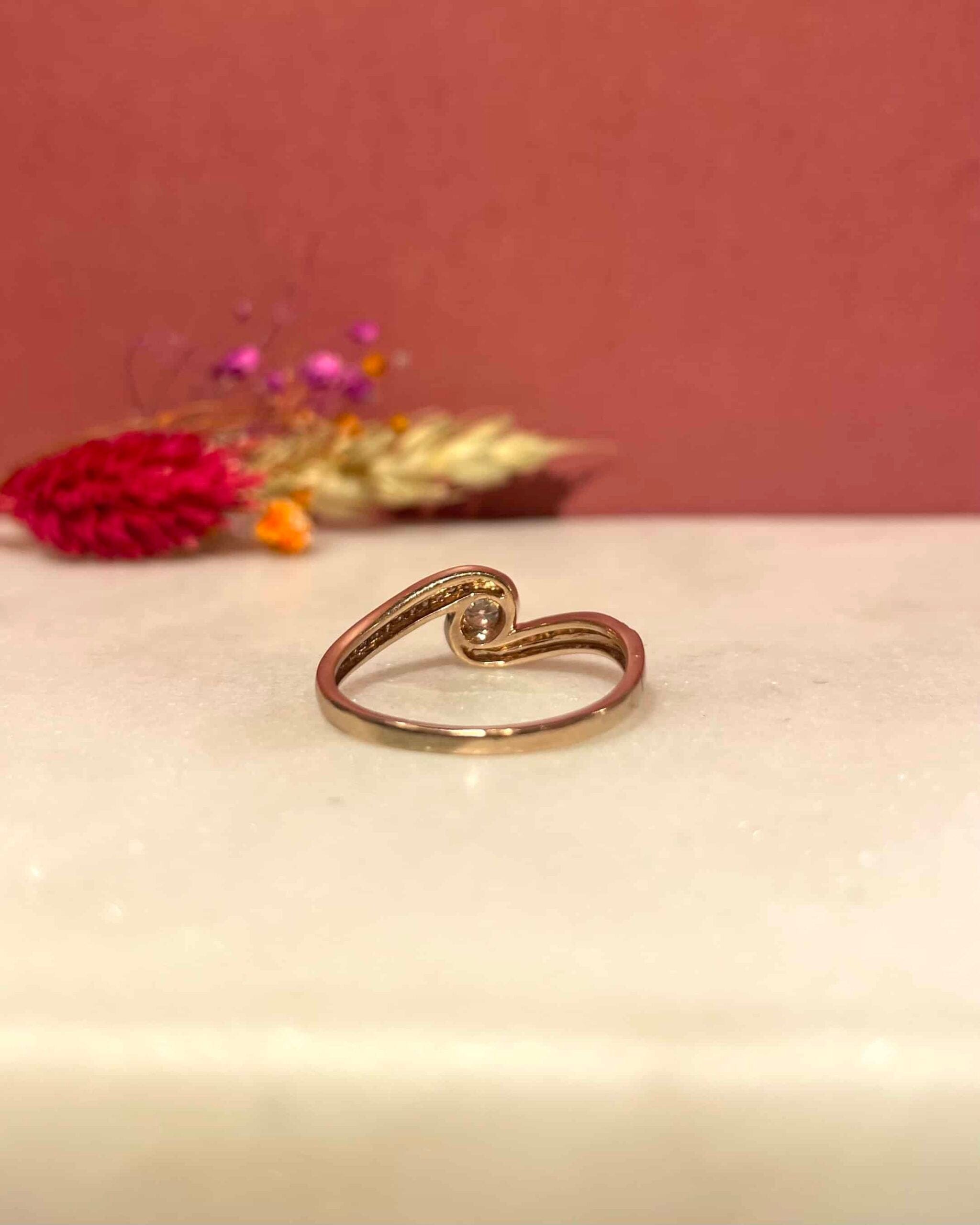 Anillo de tourbillon de diamantes "Zaryna"
